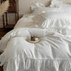 Jasmine White Ruffled Jacquard Bedding Set