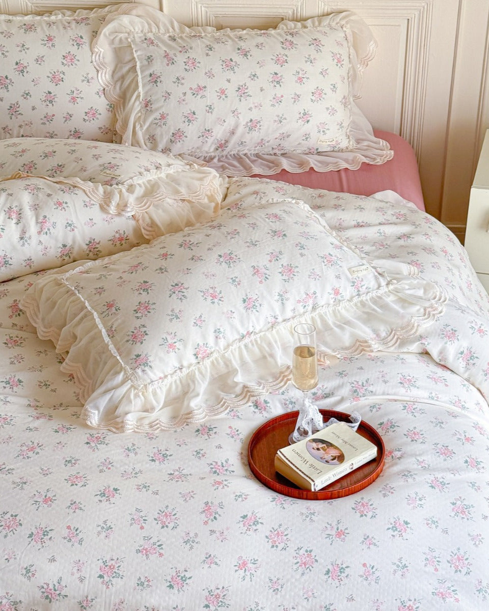 Delicate Floral Lace Ruffled Bedding Set - Pink