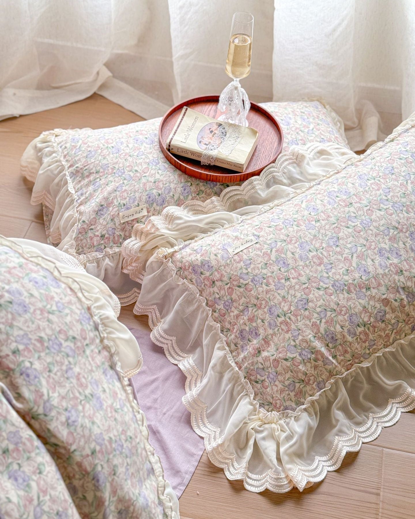 Delicate Floral Lace Ruffled Bedding Set - Pink
