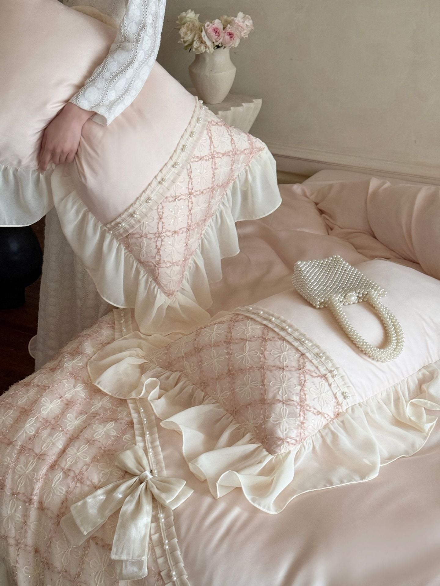 Haute Pearl TENCEL Bedding Set - White Romance