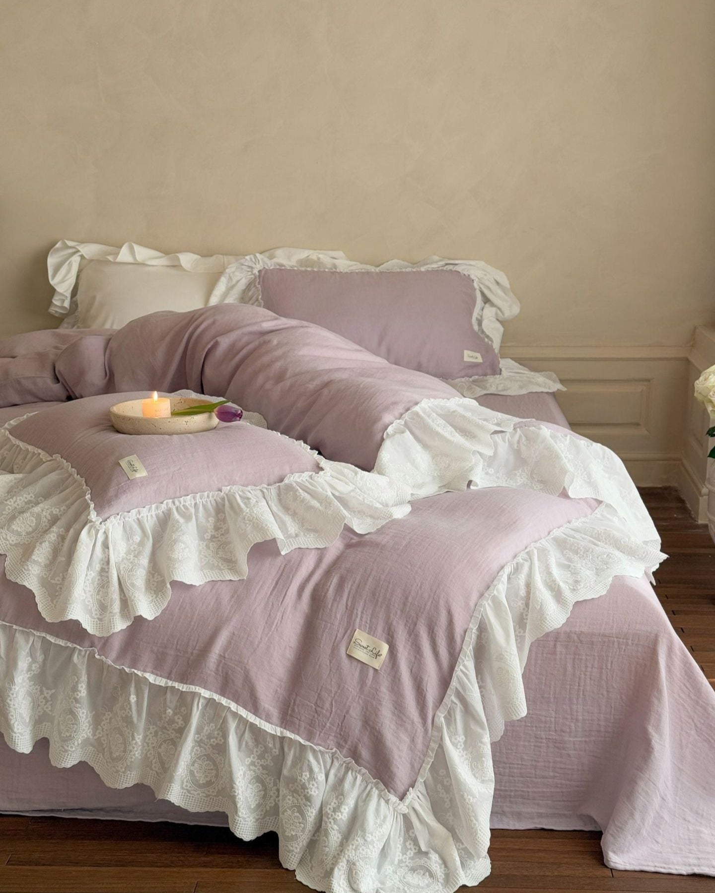 Macaroon French Lace Ruffled Bedding Set - Blue