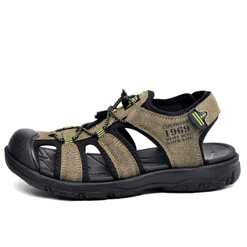 Schöne geschlossene Herren-Outdoor-Sportsandalen