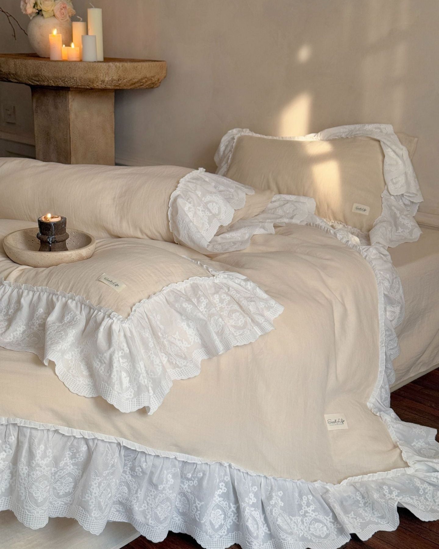 Macaroon French Lace Ruffled Bedding Set - Blue