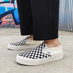 Innovative, trendige Canvas-Schuhe mit Korksohle und Spring Board