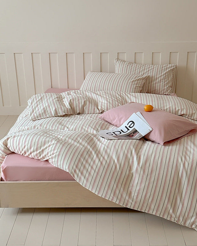 Parker Minimalist Striped Bedding Set - Red