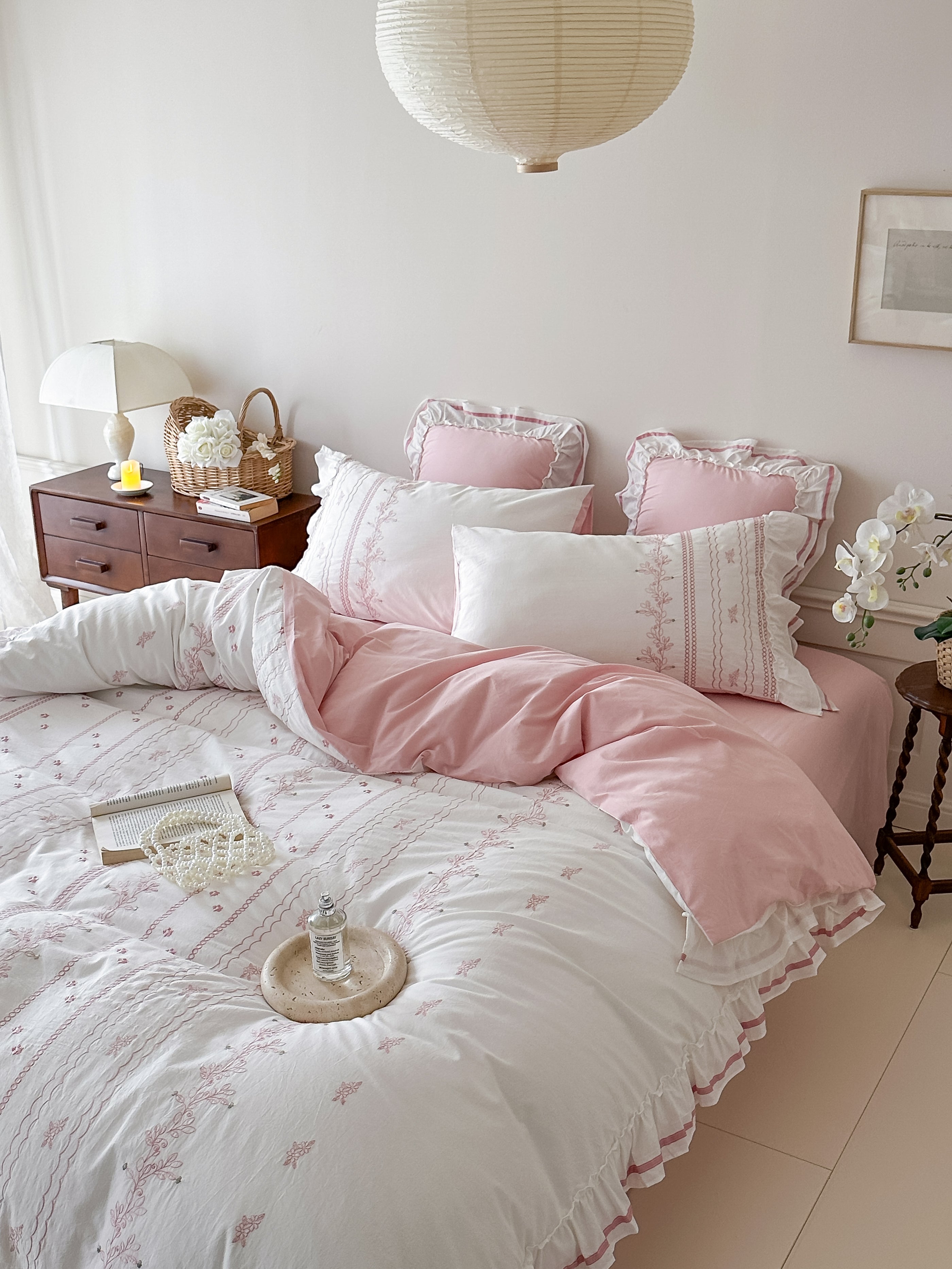 Embroidered French Lace Ruffle Bedding Set - Pink
