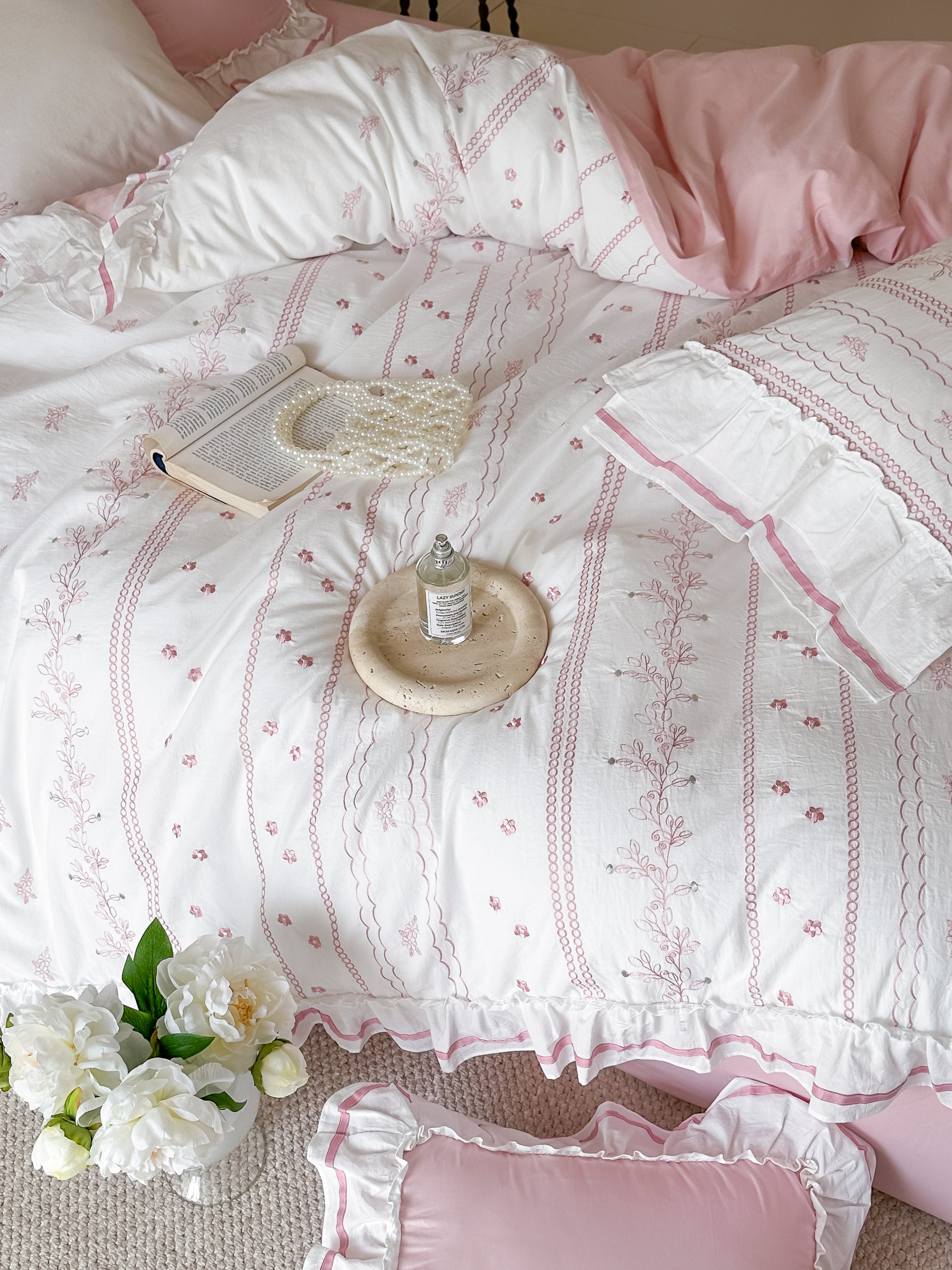Embroidered French Lace Ruffle Bedding Set - Pink