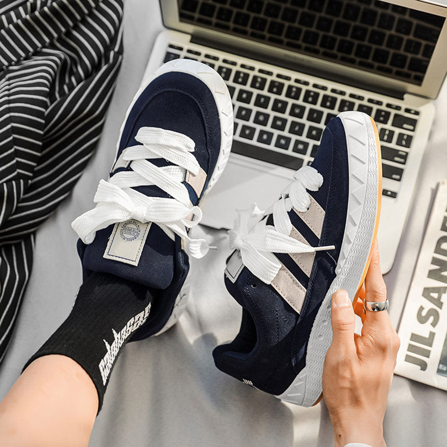 Skateschuhe mit Haifischzahn-Zehenkappen-Design