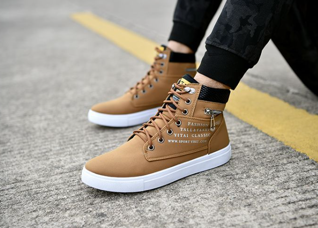 Pretty Stylish Men's Korean Chain Men's Shoes