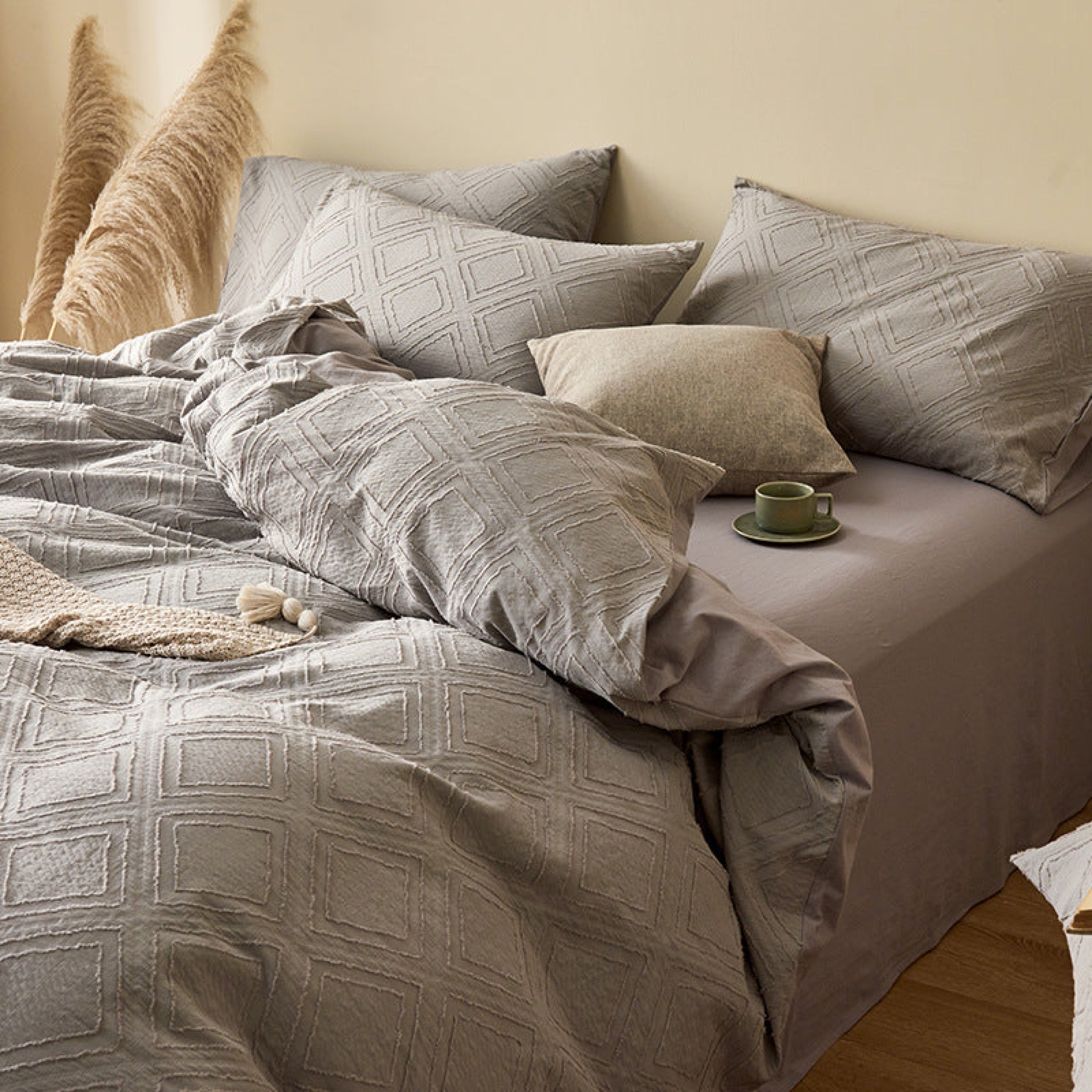 Boho Tufted Bedding Set - Pink