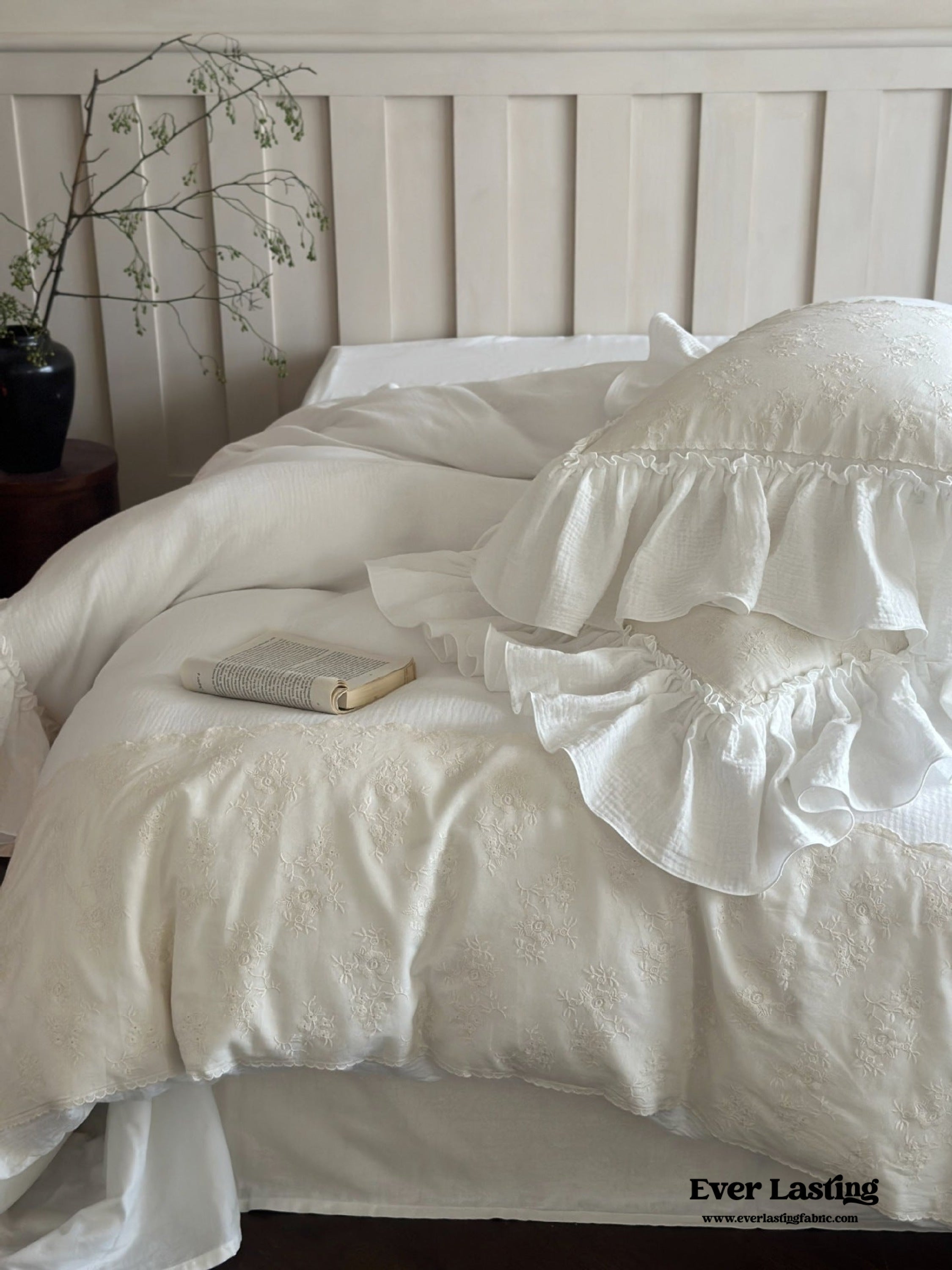 Celeste Soft Lace Embroidered Ruffle Bedding Set - Pink