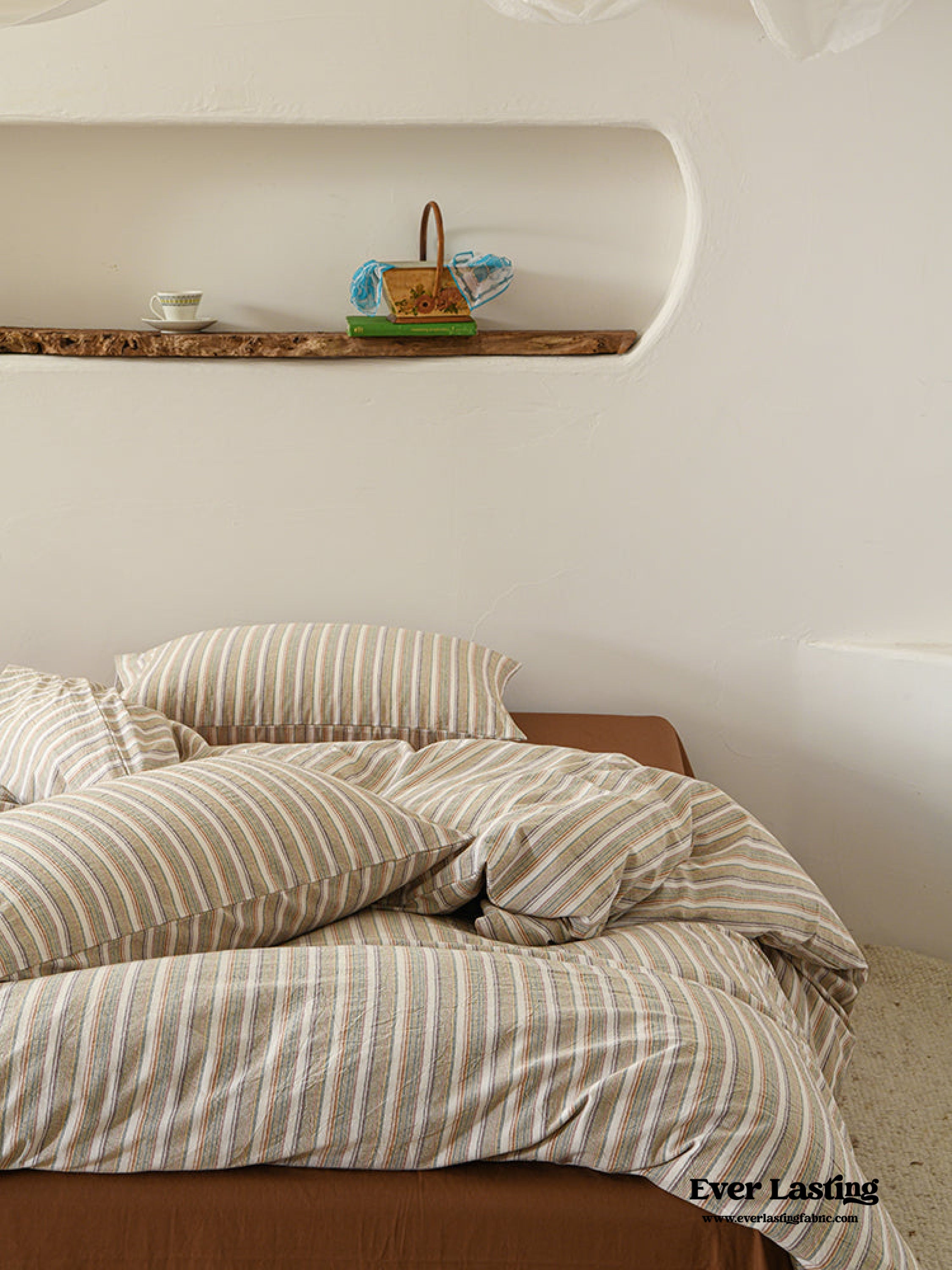 Clara Vintage Minimalist Striped Bedding Set - Pink