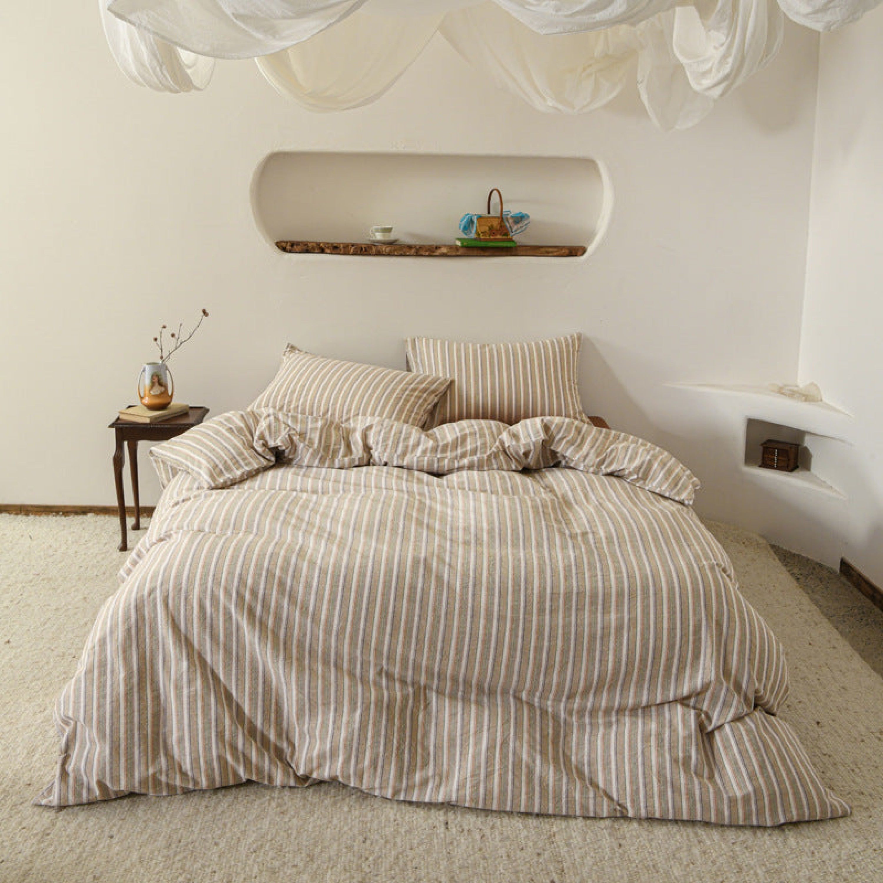 Clara Vintage Minimalist Striped Bedding Set - Pink