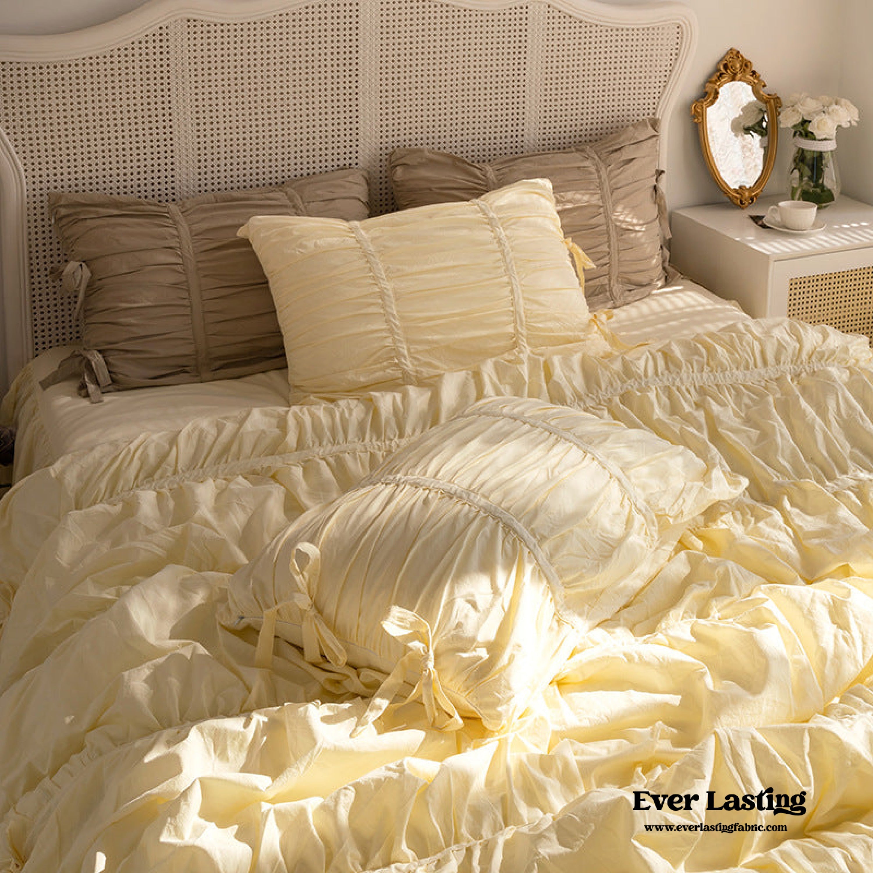 Coquette Ruffle Bedding Set with Ties - Pink