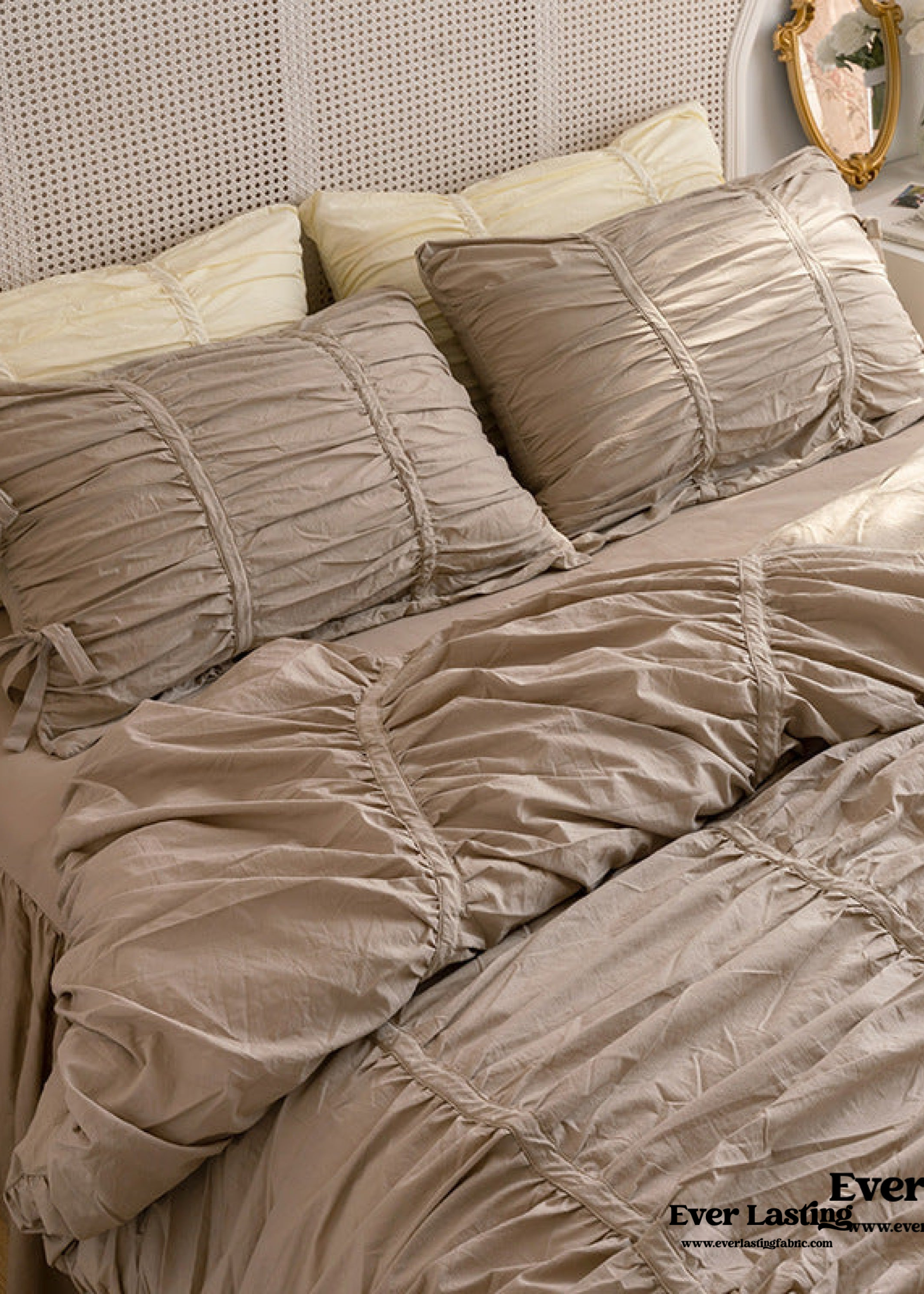 Coquette Ruffle Bedding Set with Ties - Pink