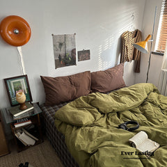 Dark Plaid Goblin Bedding Set