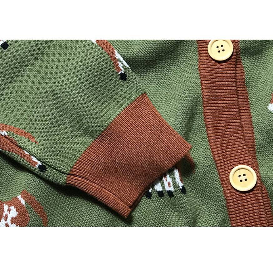 Süßer Strickjackenpullover mit Hundemuster