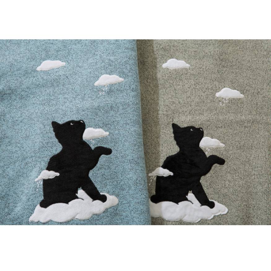 Suéter con estampado de gato y nube