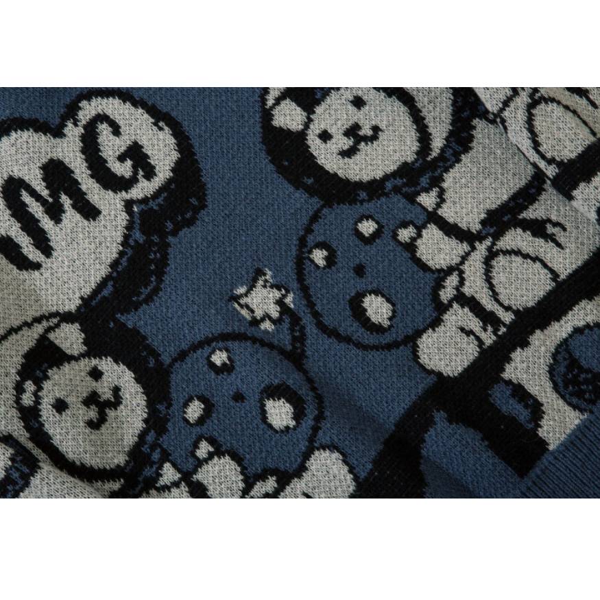 Niedlicher Strickpullover mit Cartoon-Astronautenmuster