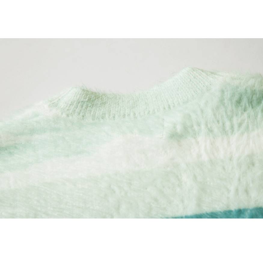 Flauschiger Pullover mit Eisbärmuster