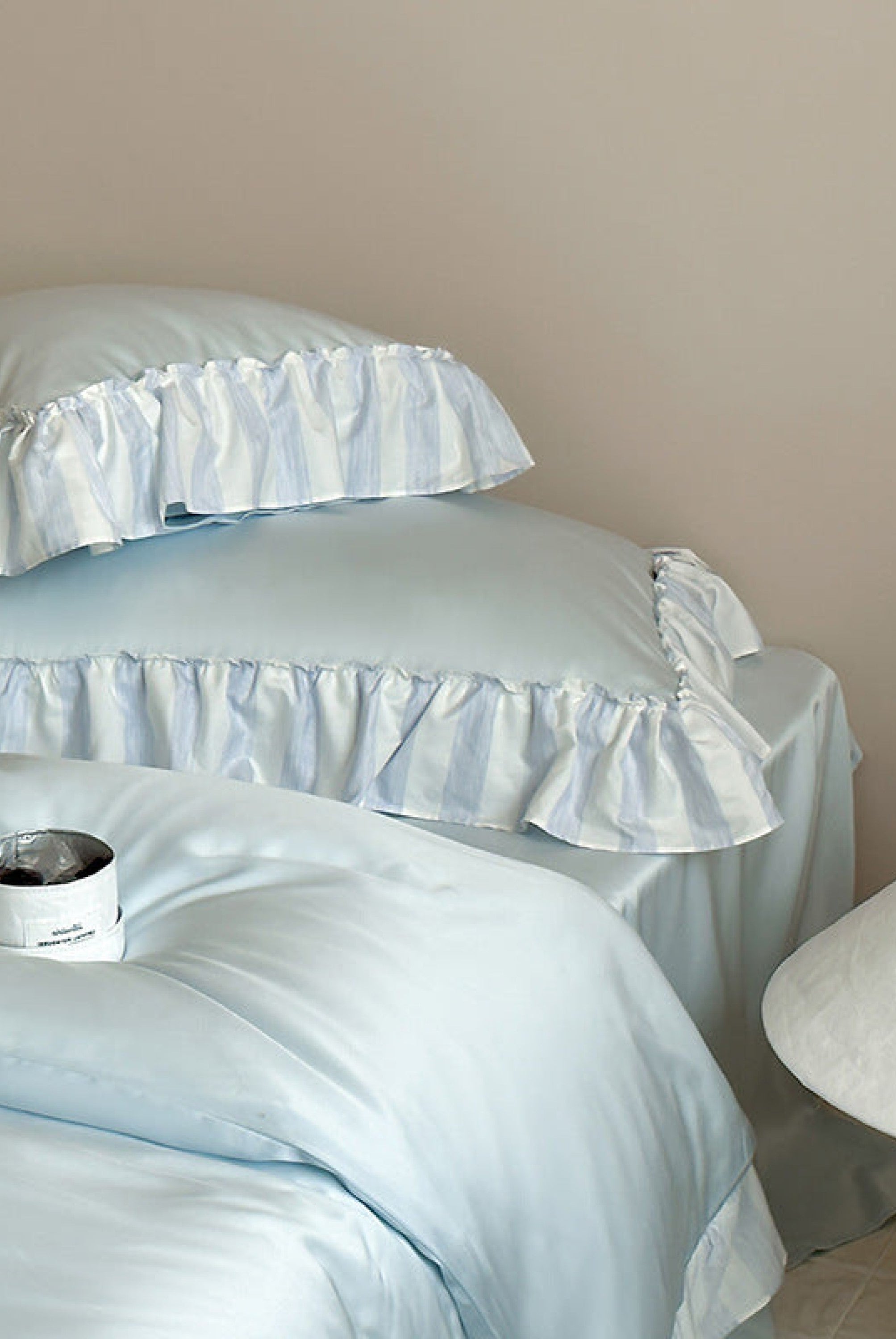 Dreamy Silky Ruffle Tencel Bedding Set - Pink