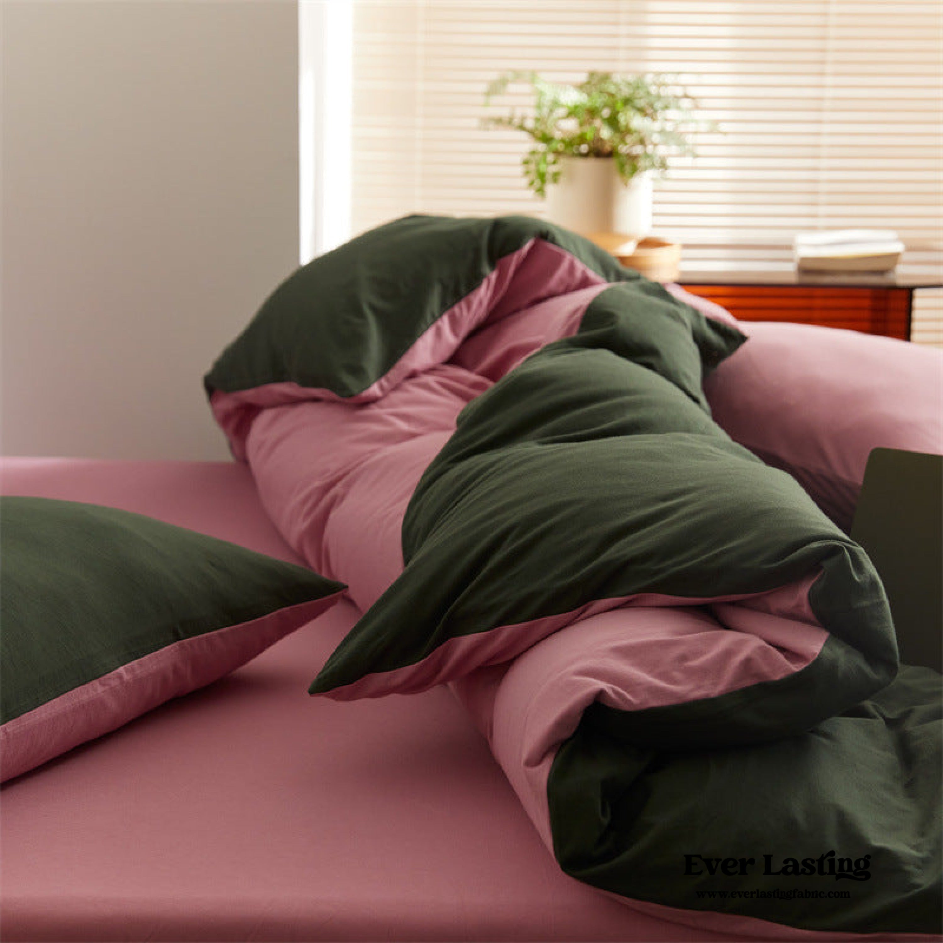 DUO Maximalist Jersey Knit Bedding Set - Barbie Pink + Forest Green