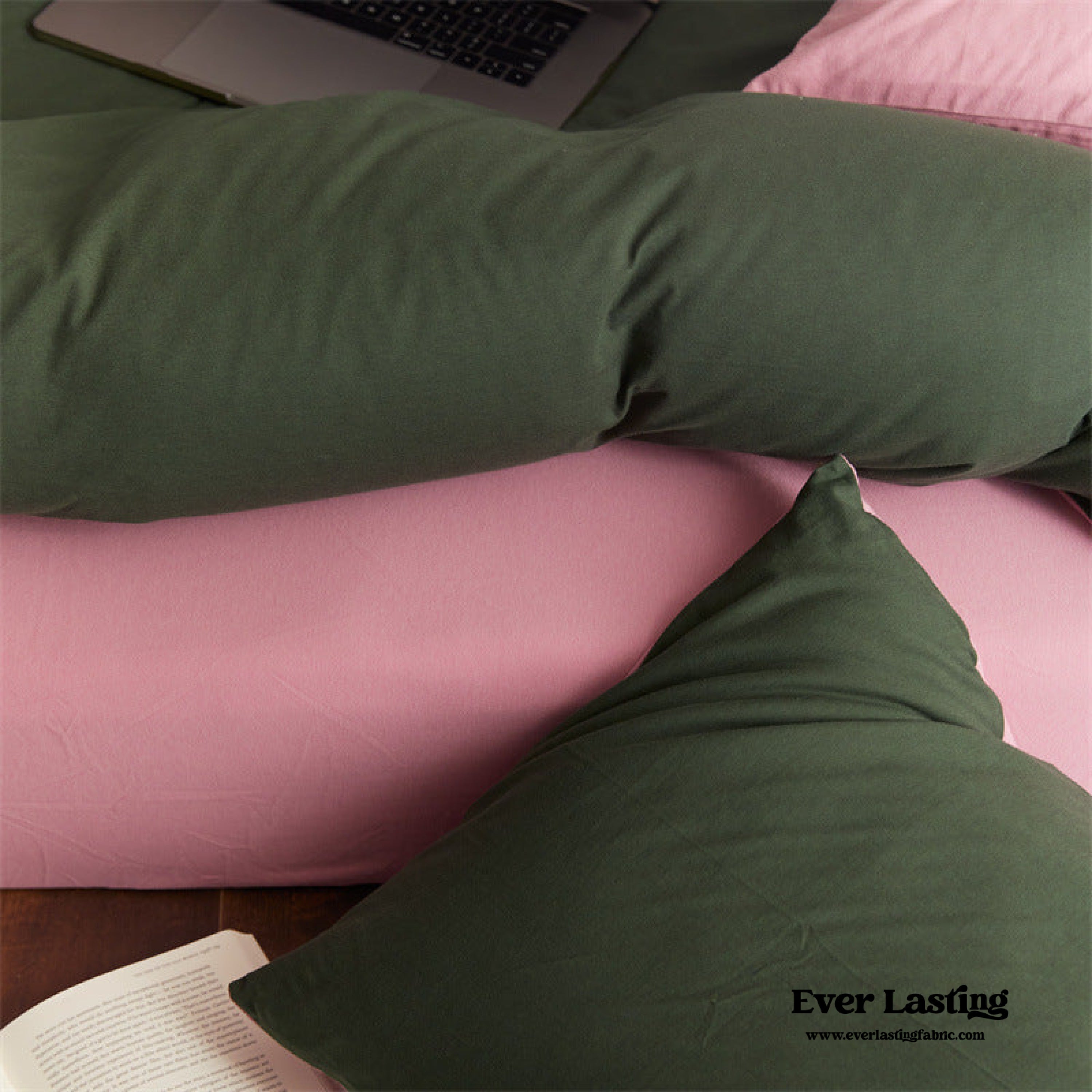 DUO Maximalist Jersey Knit Bedding Set - Barbie Pink + Forest Green