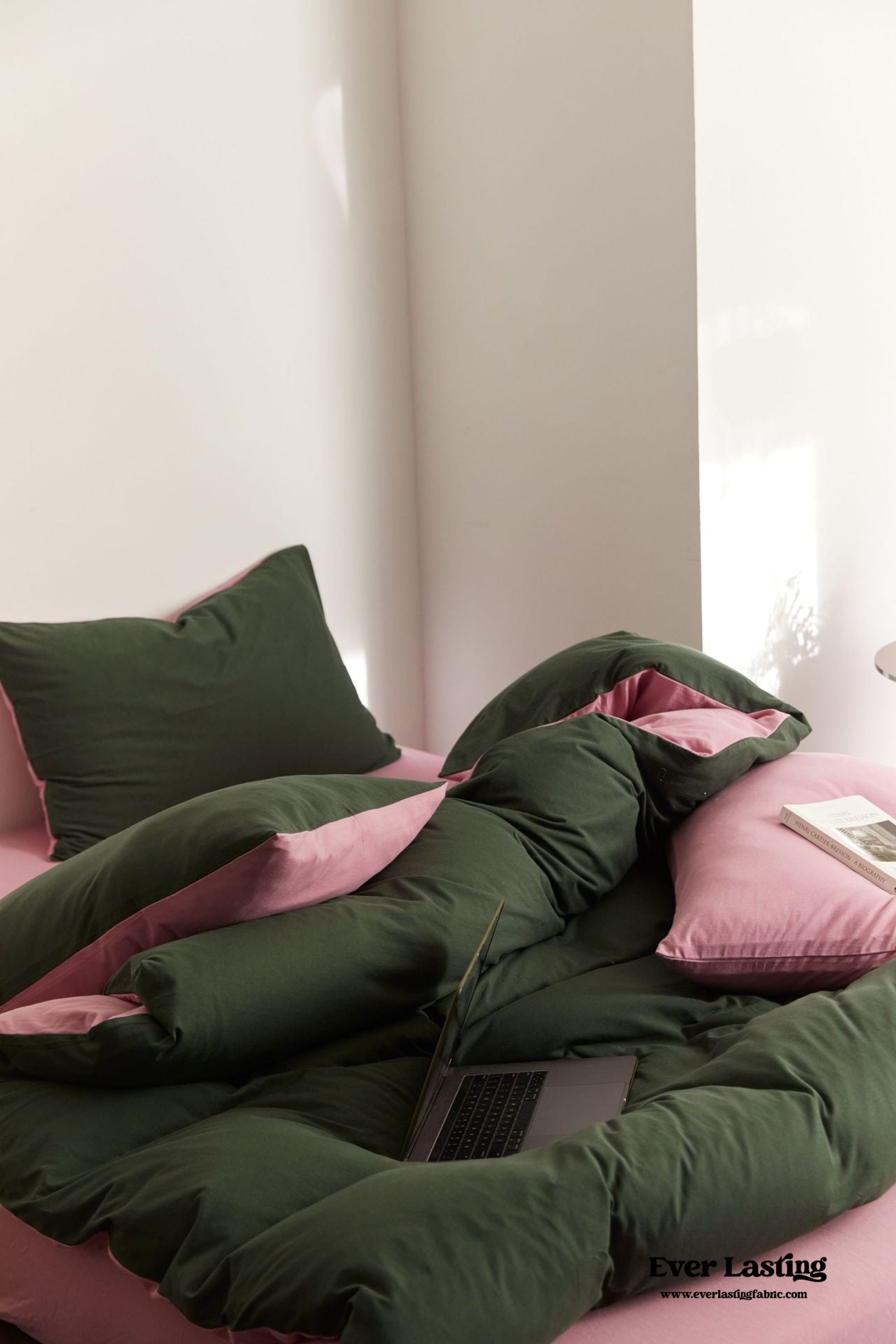 DUO Maximalist Jersey Knit Bedding Set - Barbie Pink + Forest Green