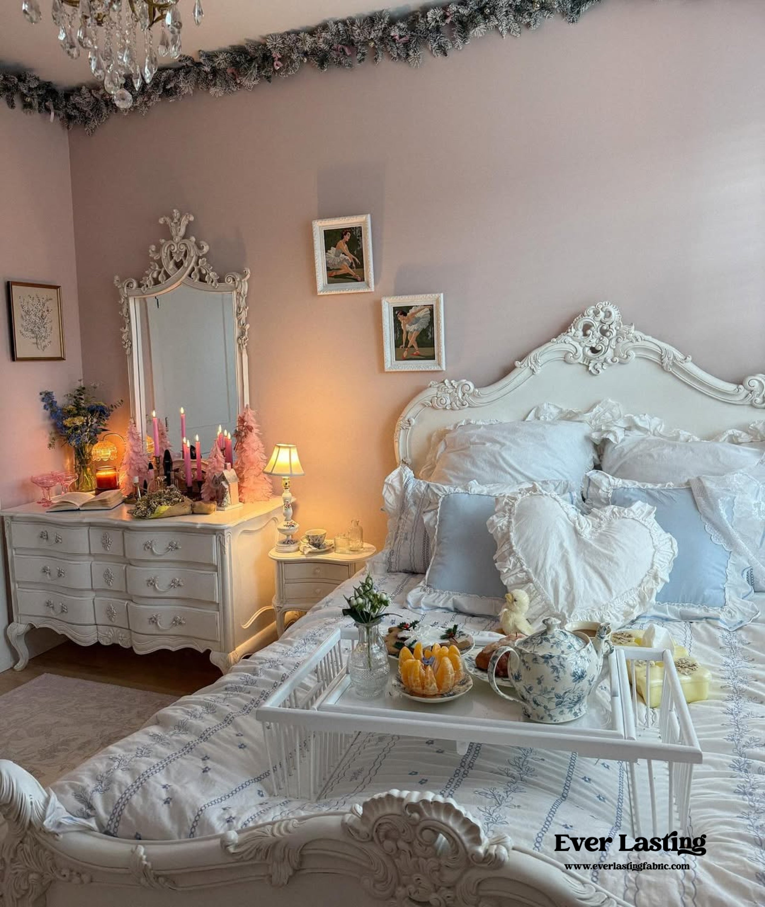 Embroidered French Lace Ruffle Bedding Set - Blue