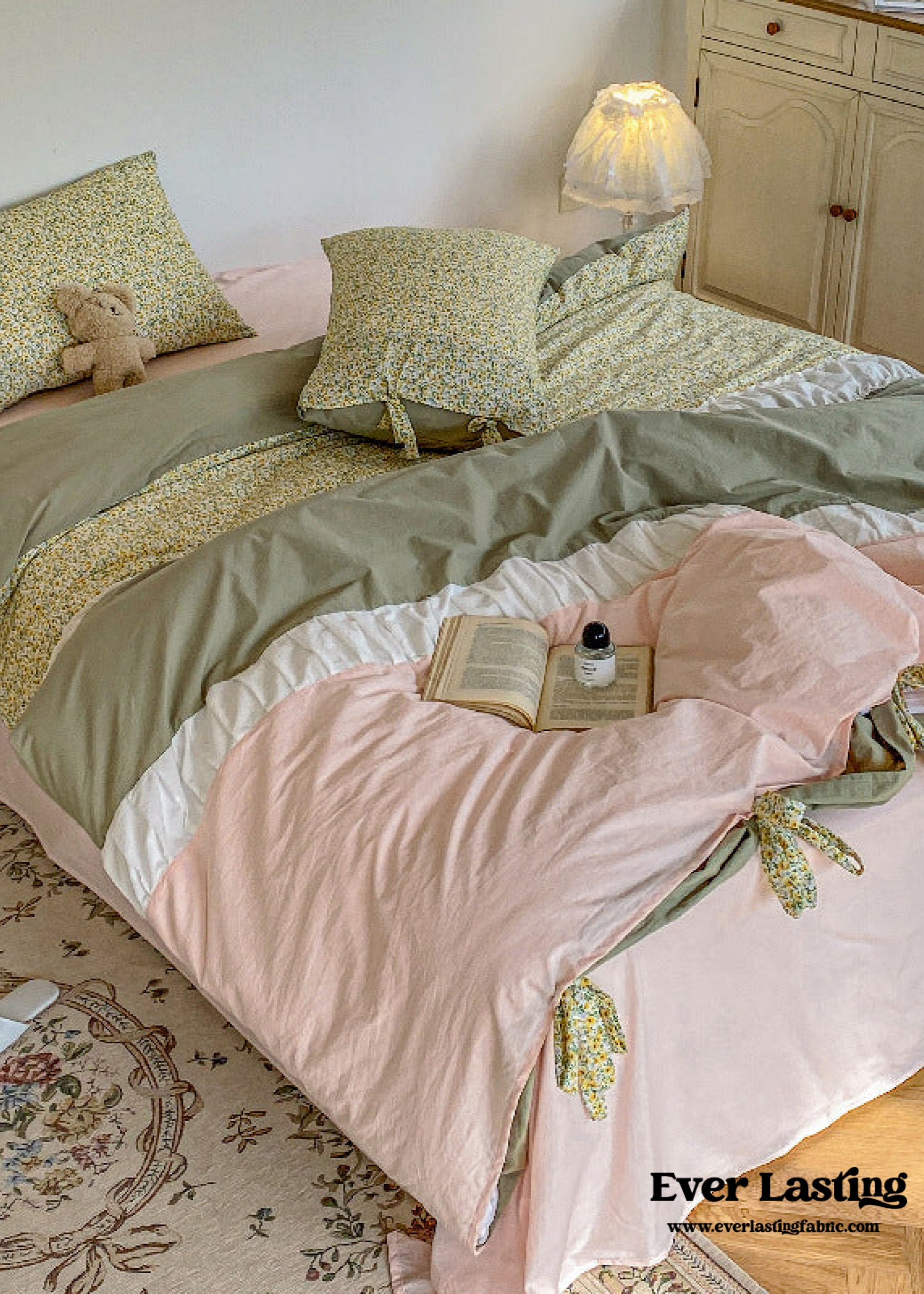 Floral Patchwork Bedding Set - Pink