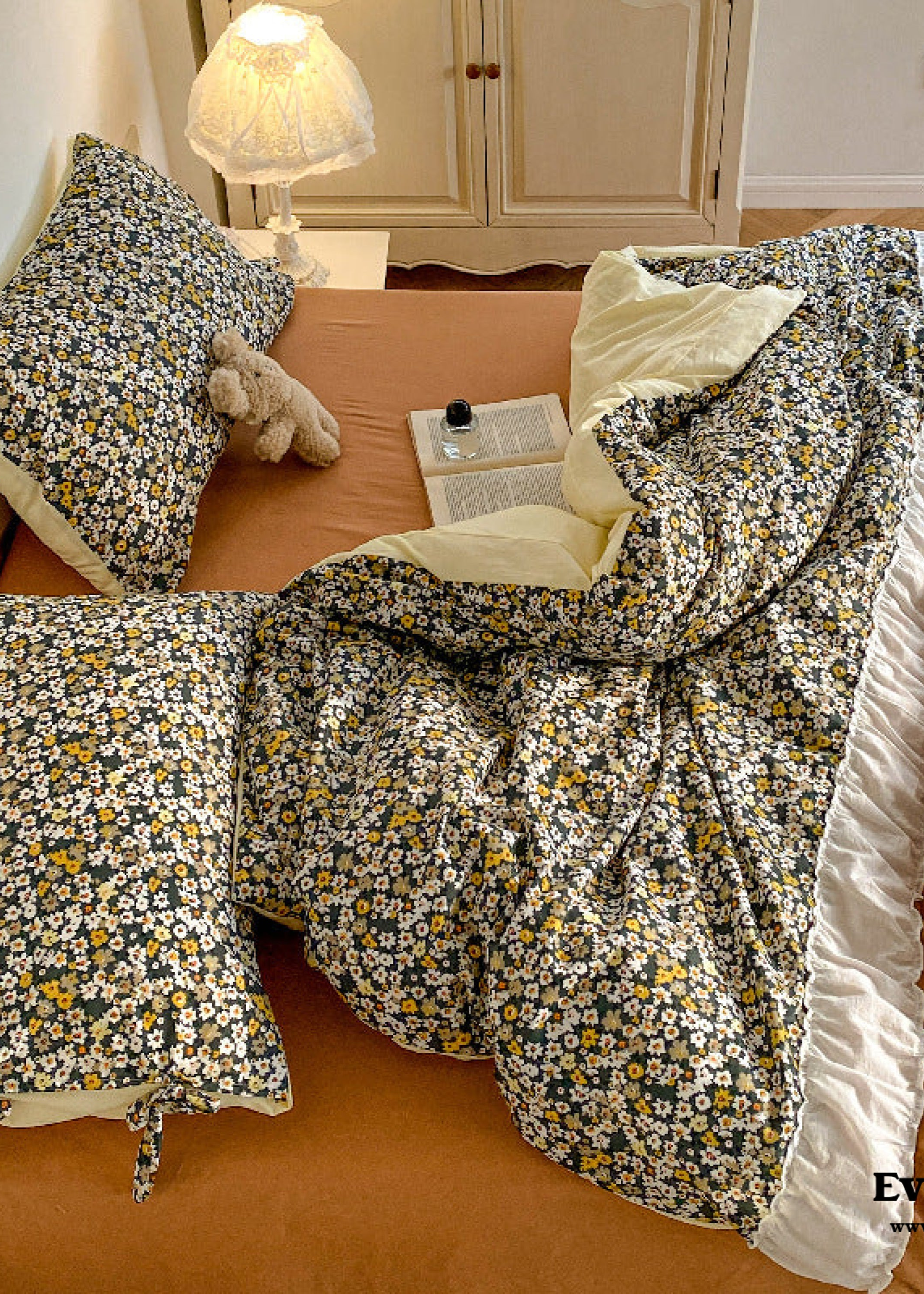 Floral Patchwork Bedding Set - Pink