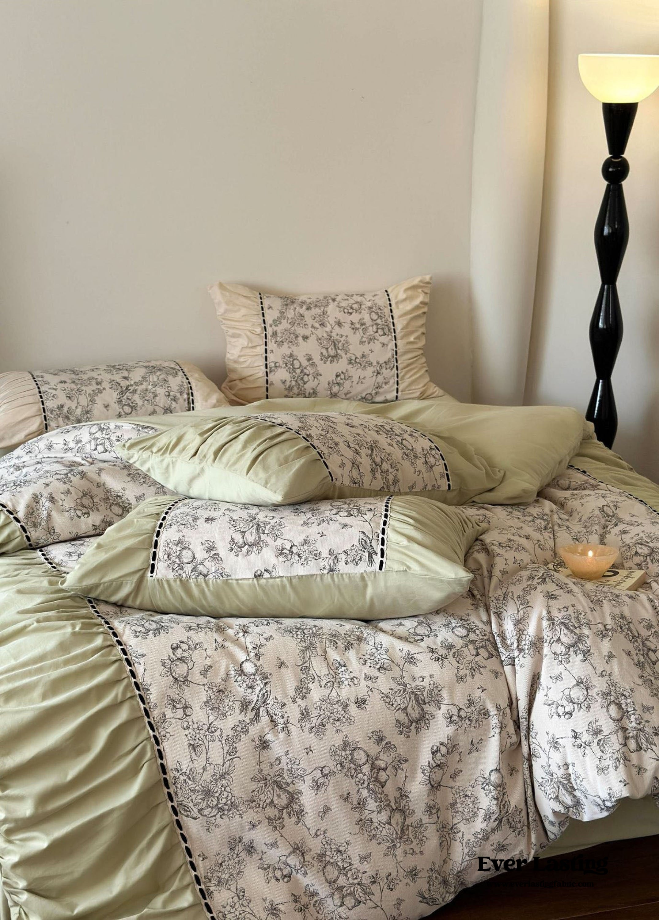 French Black Lace Bedding Set - Cream