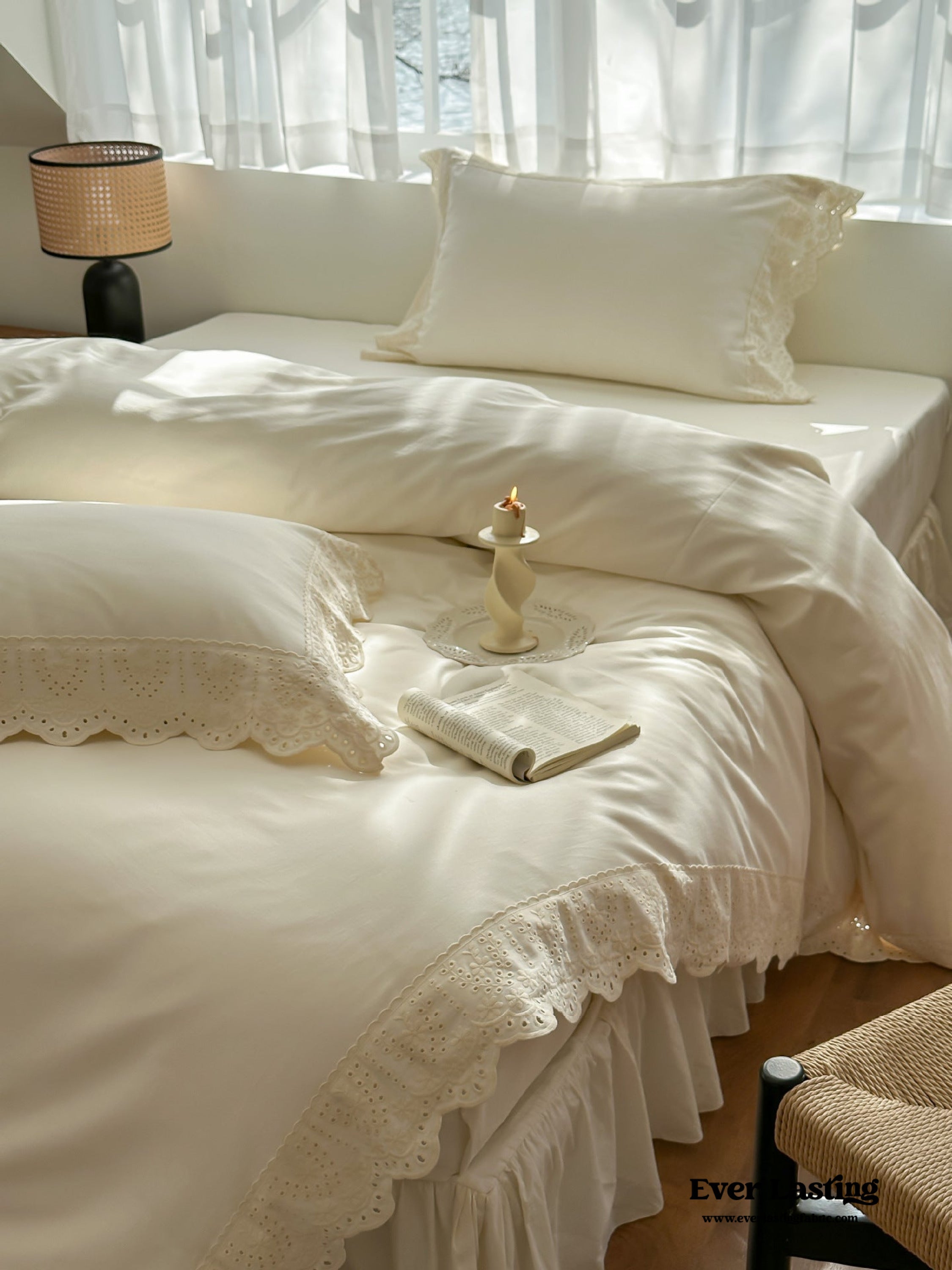 French Lace Floral Ruffle Bedding Set - White