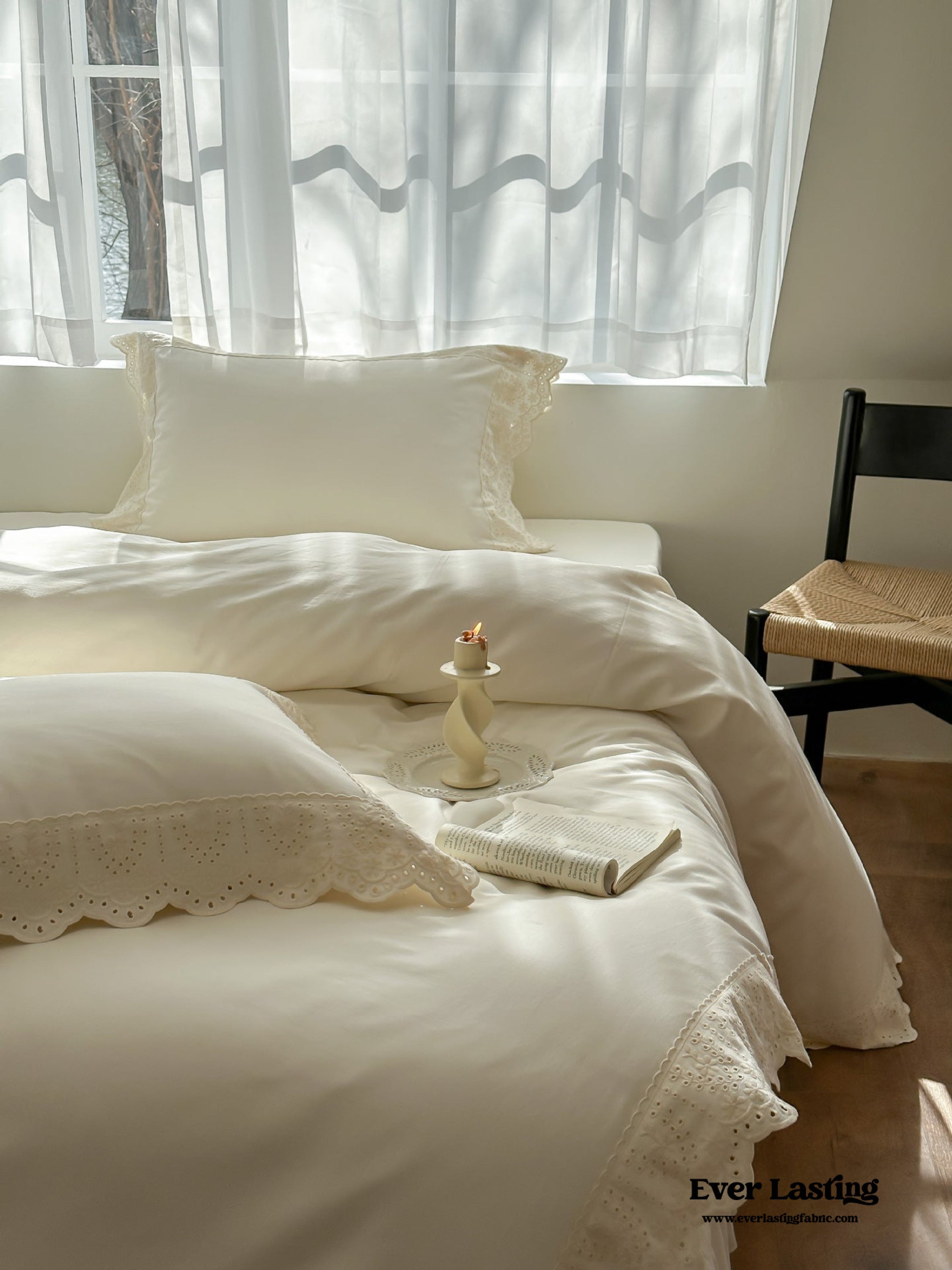 French Lace Floral Ruffle Bedding Set - White