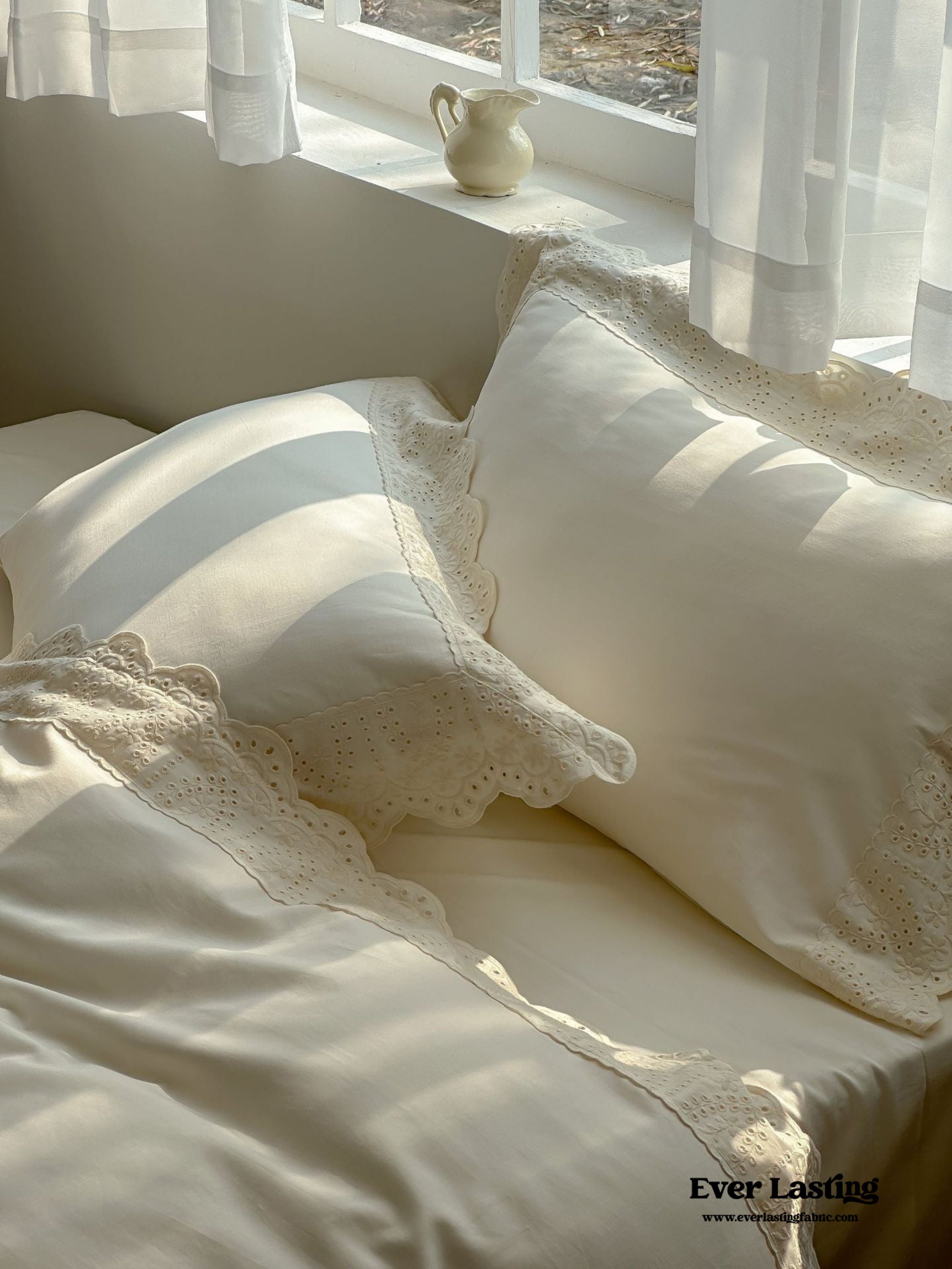 French Lace Floral Ruffle Bedding Set - White