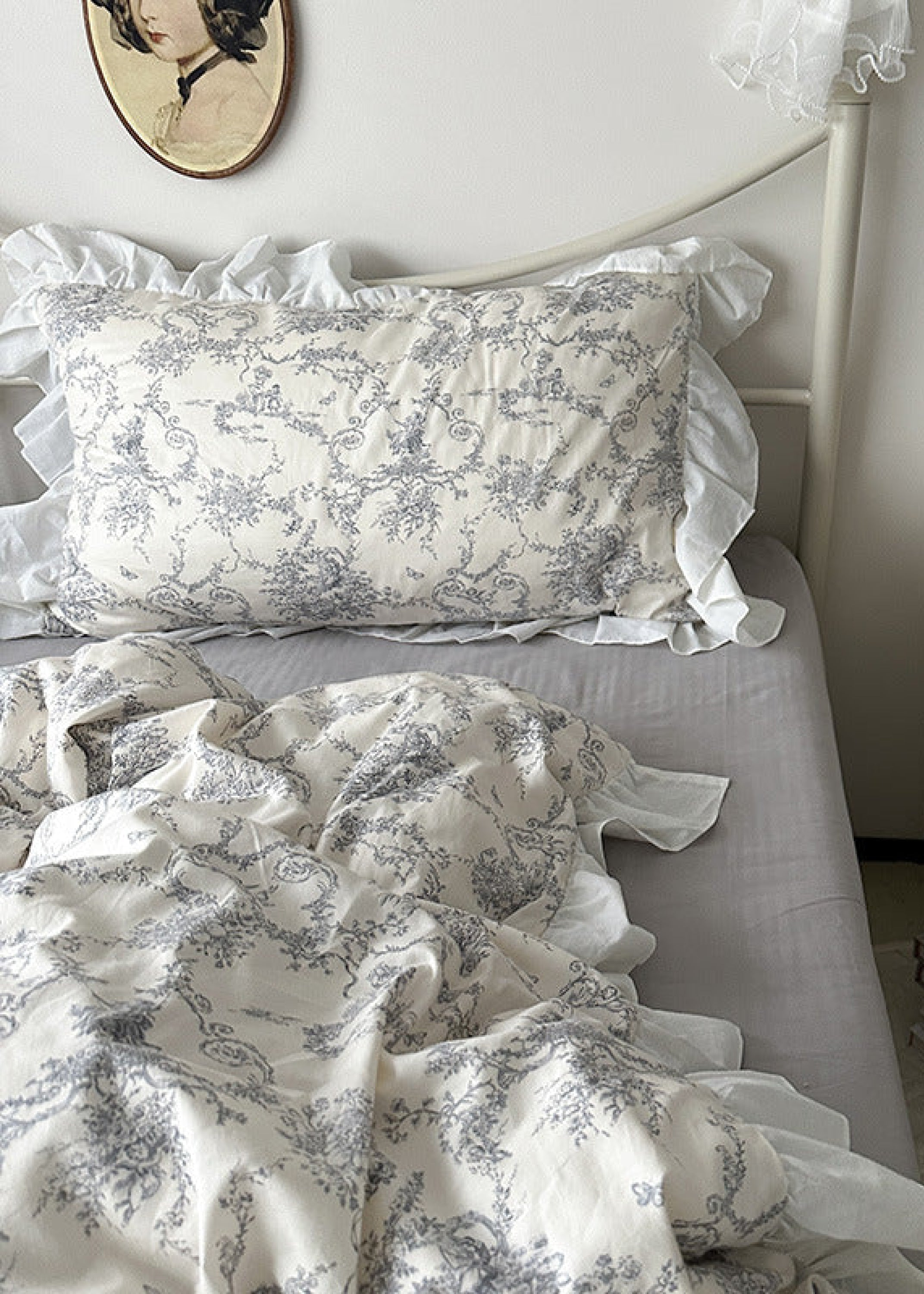French Ruffle Floral Bedding Bundle