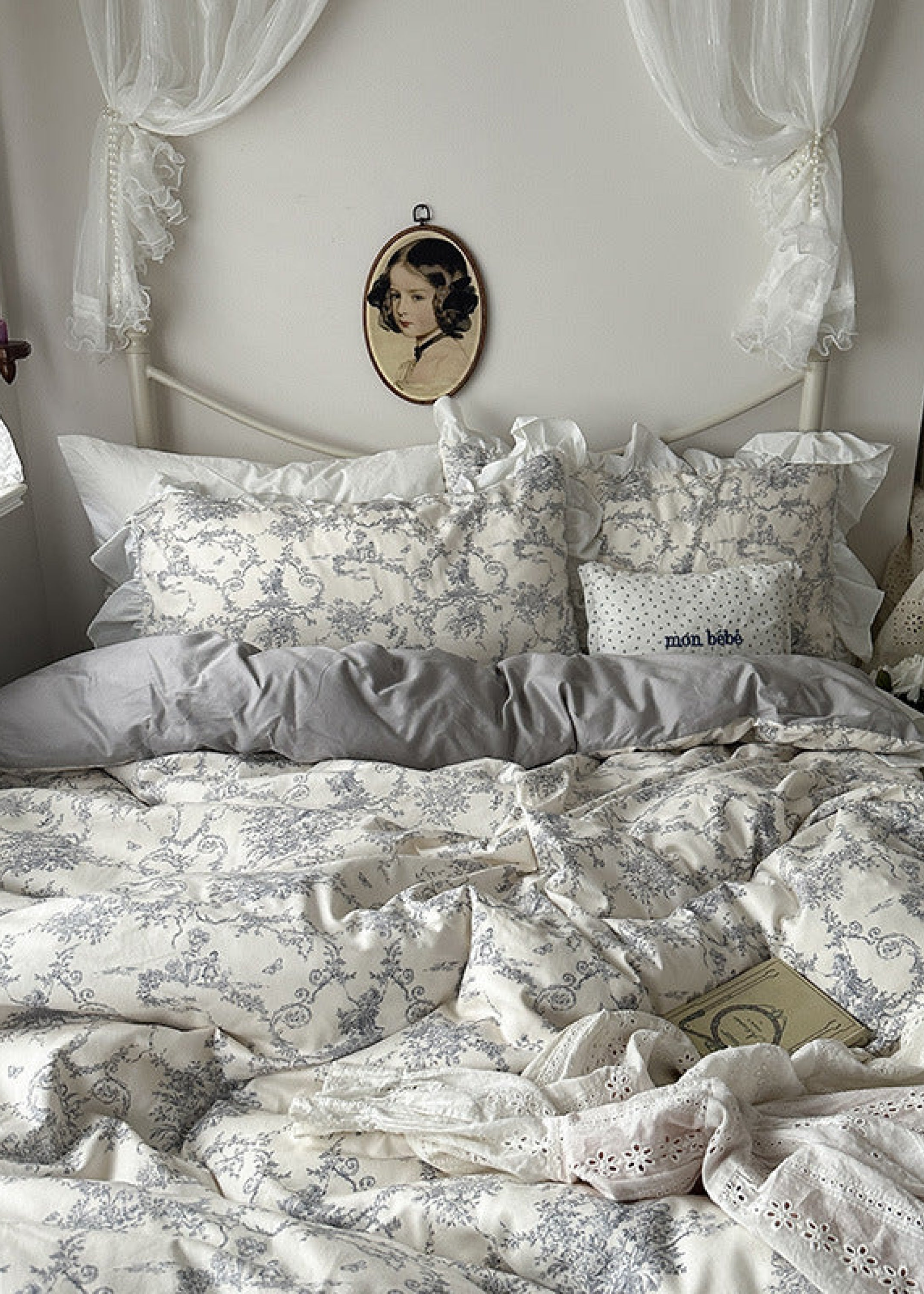 French Ruffle Floral Bedding Set - Gray