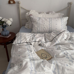 Fresh Jasmine Floral Bedding Set