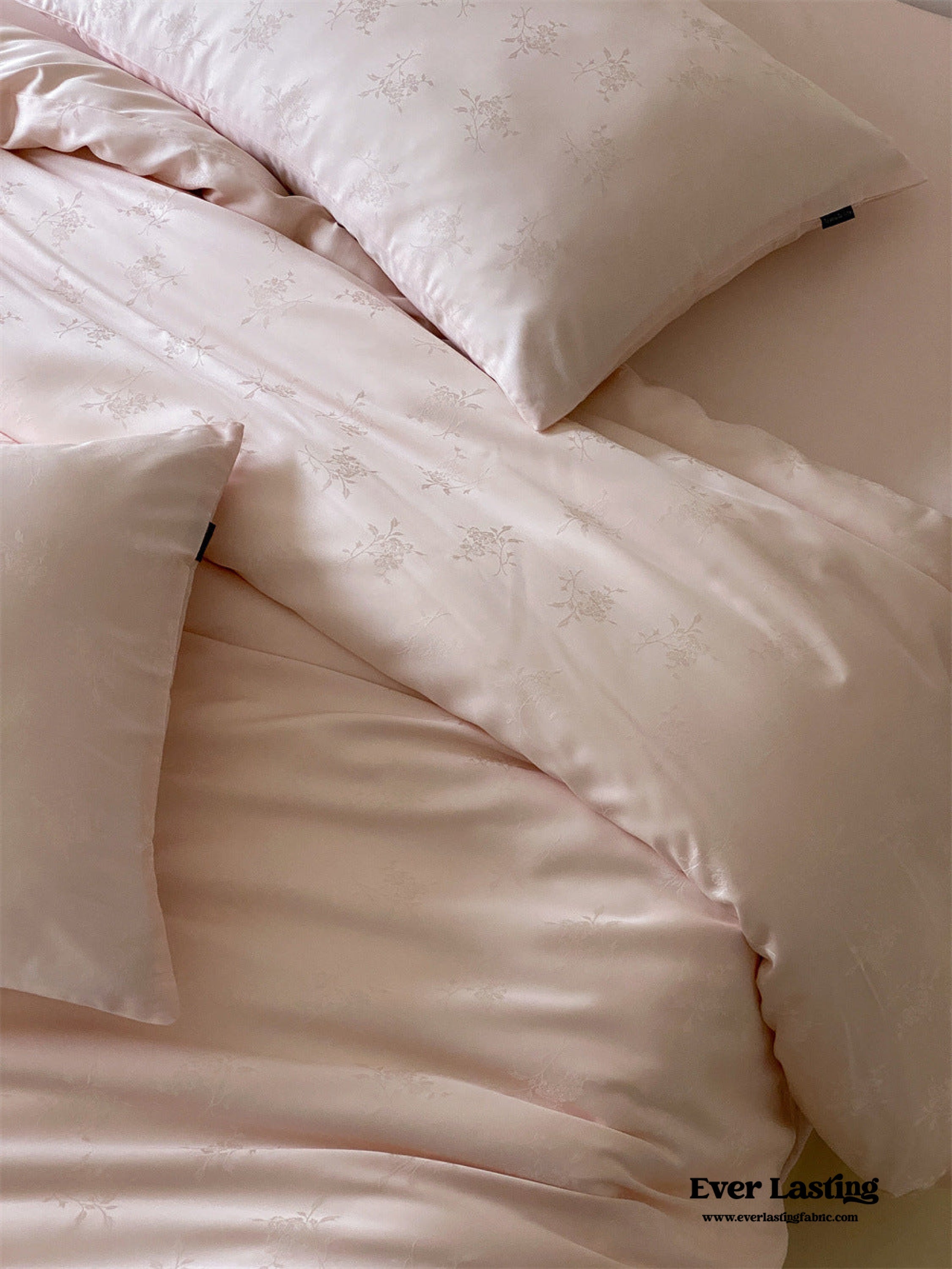 Grace Silky Floral Luxury Bedding Set - Pink