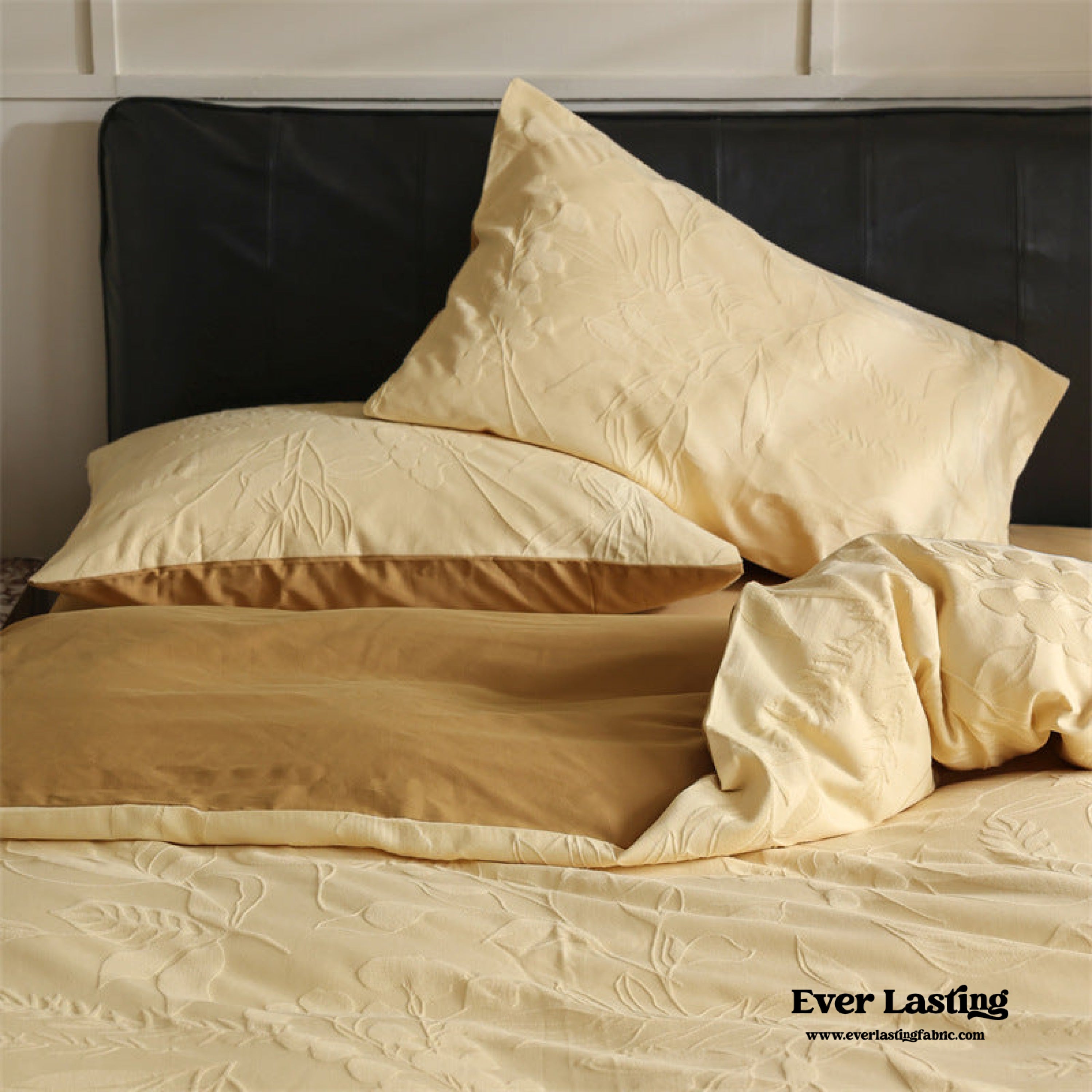 Hidden Garden Jacquard Floral Bedding Set - Tan Pink