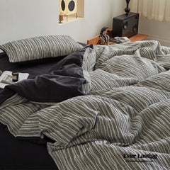 Honeycomb Jacquard Stripe Bedding Set - Space Blue