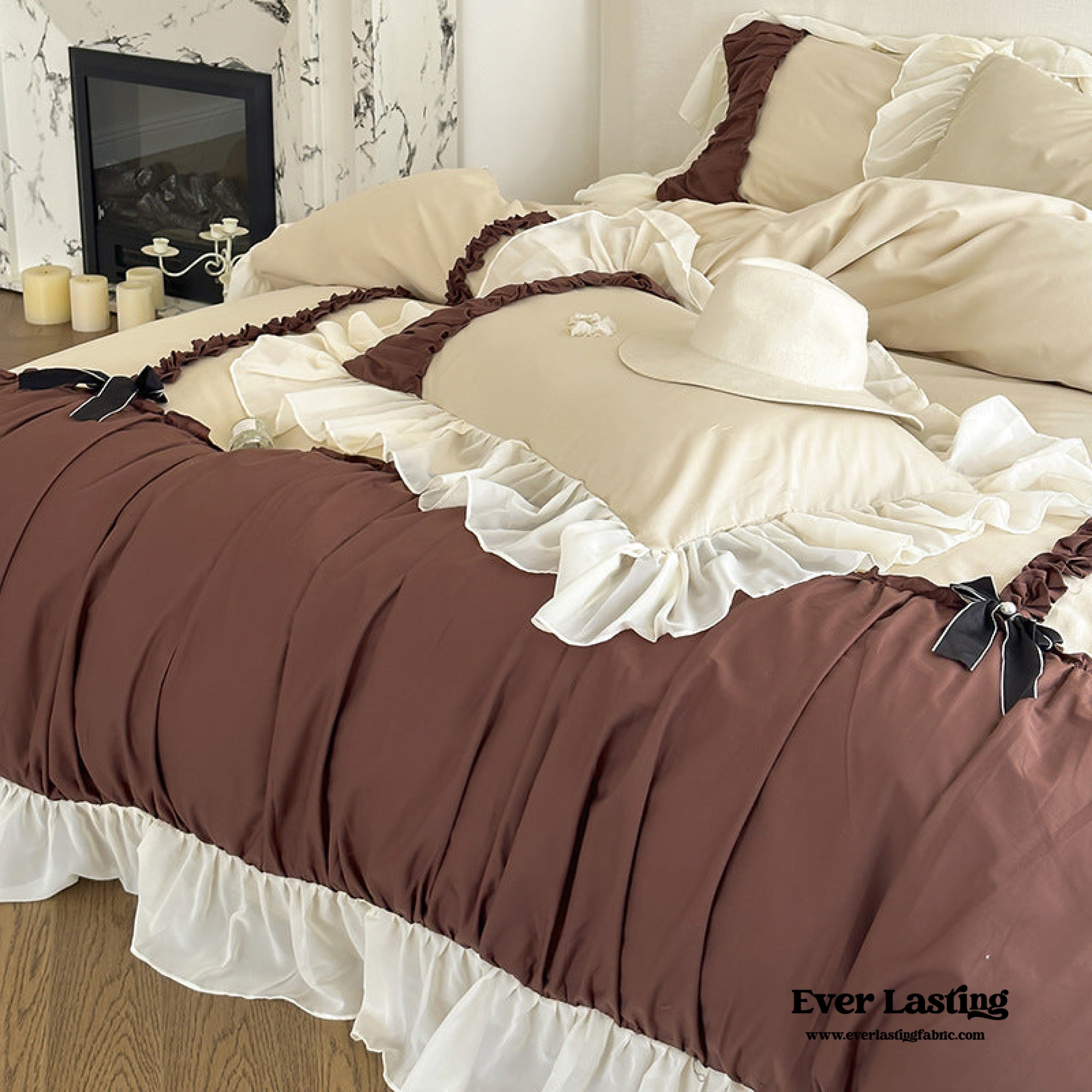 Hot Cocoa Ruffle Bedding Set