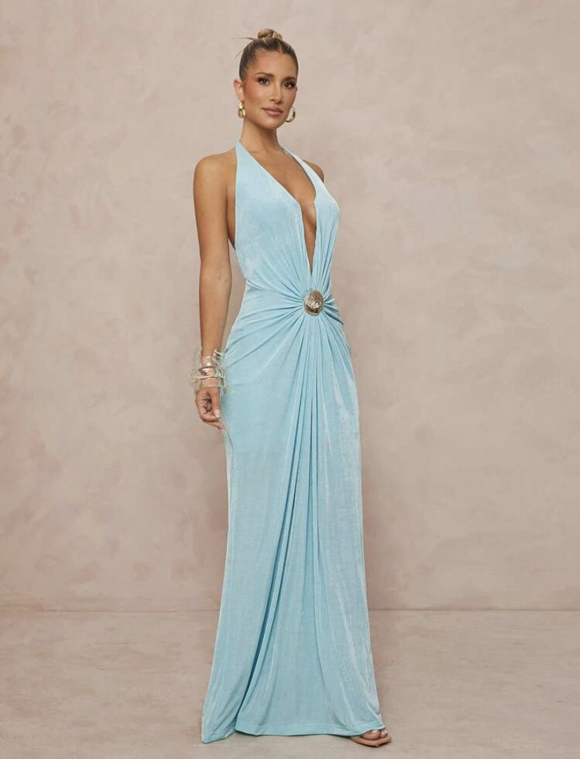 Slimming Vacation-Style Dress