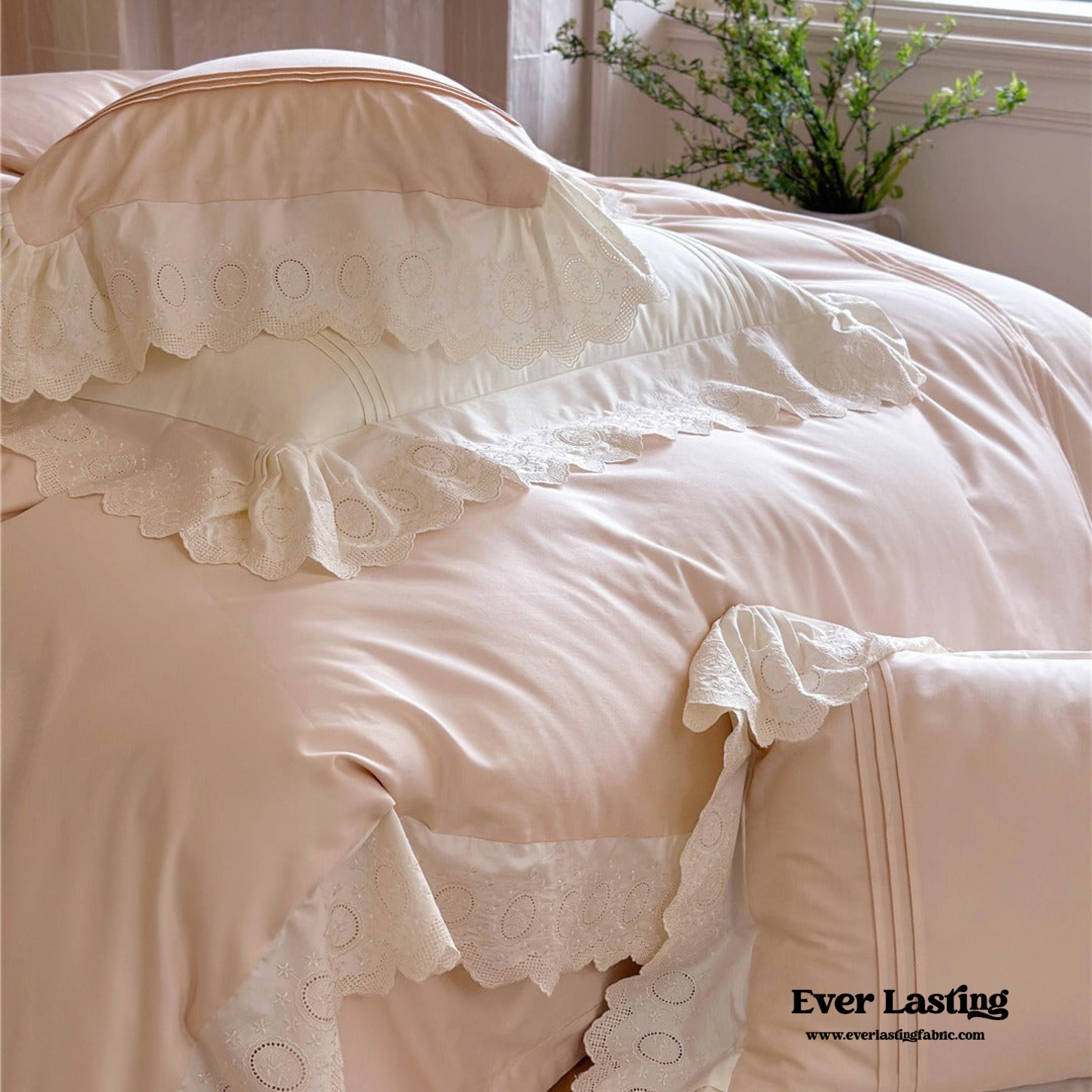 Isabelle Silky Cottage Ruffled Bedding Set - Pink