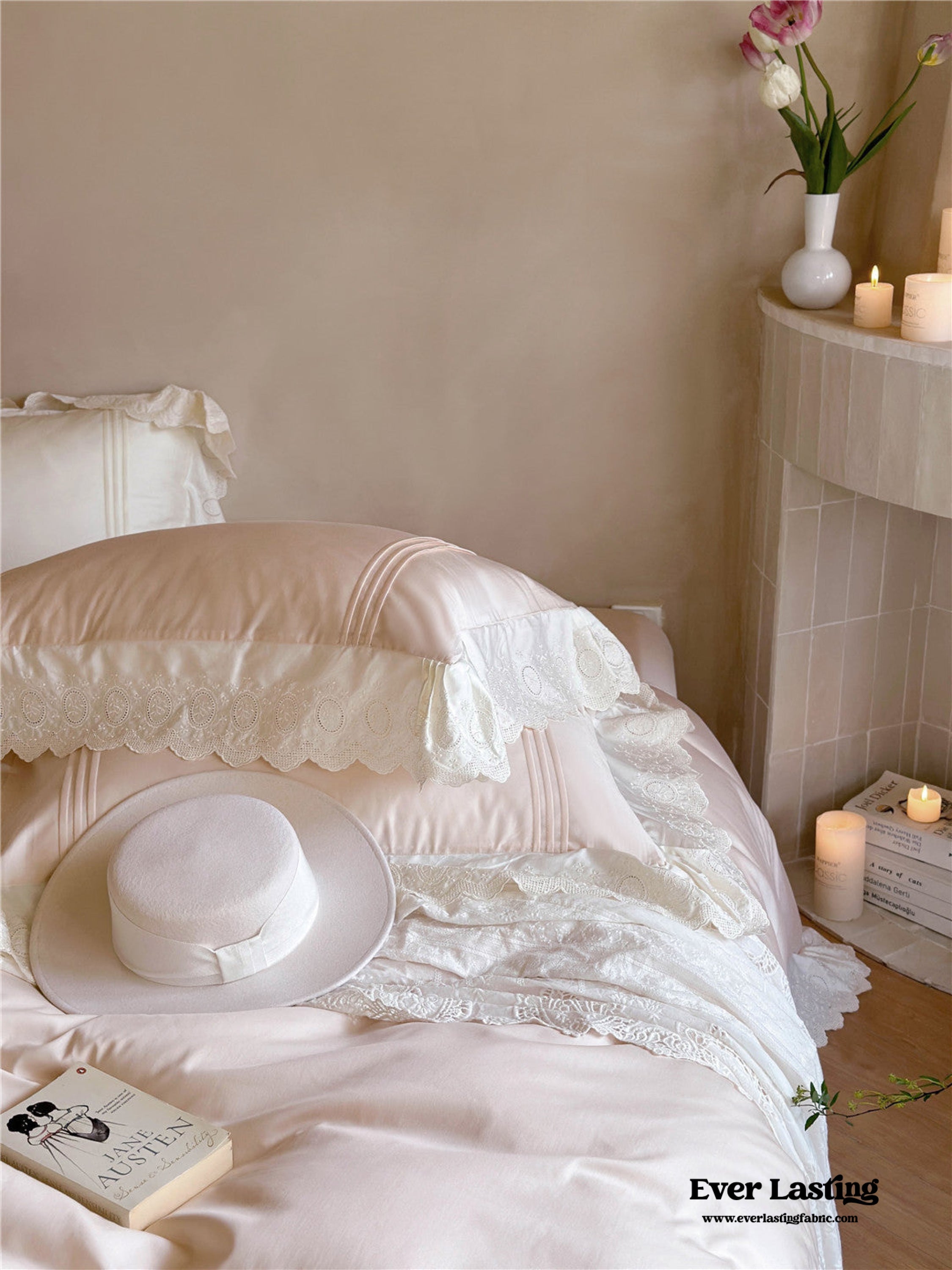 Isabelle Silky Cottage Ruffled Bedding Set - Pink