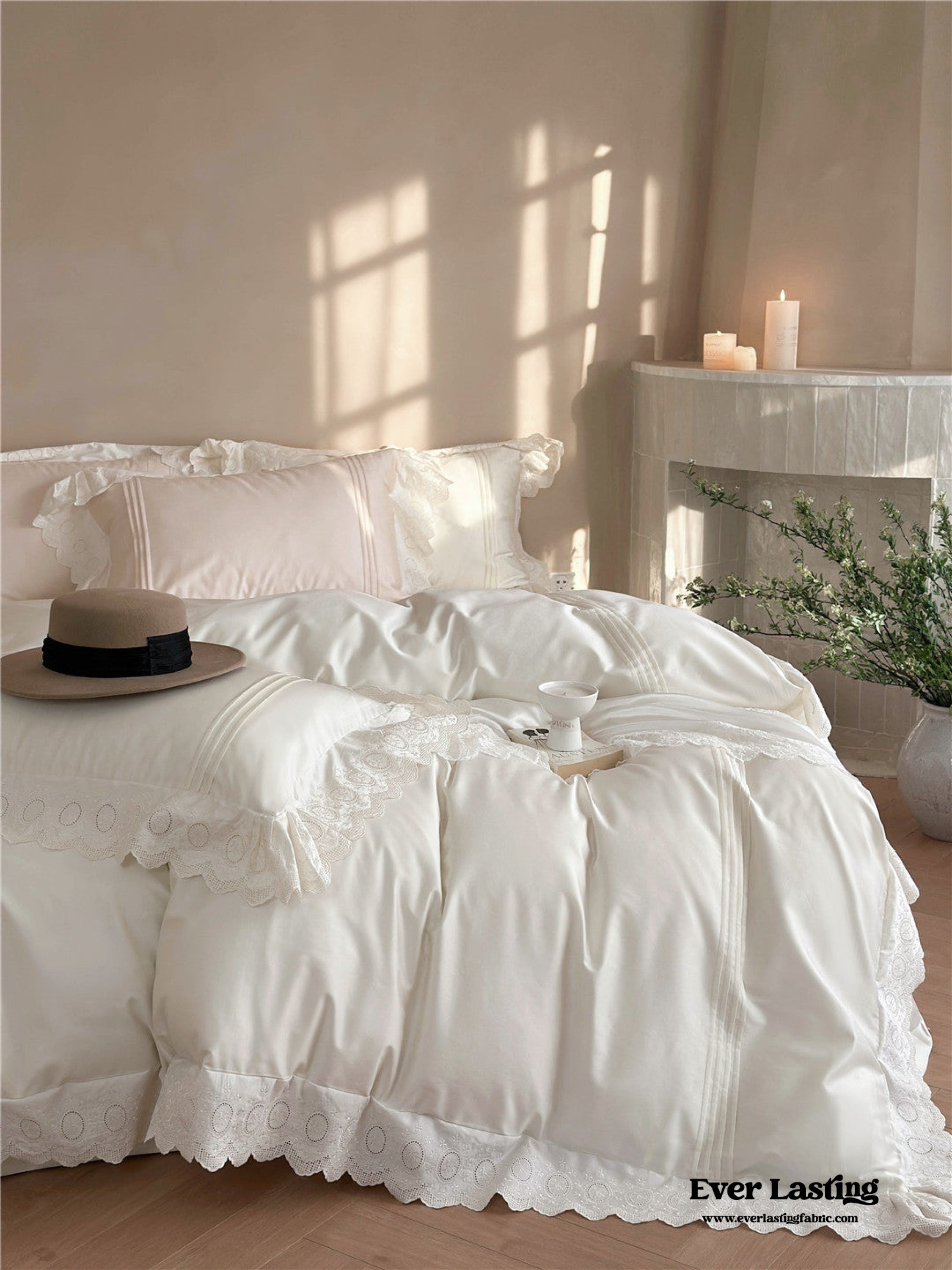 Isabelle Silky Cottage Ruffled Bedding Set - Pink