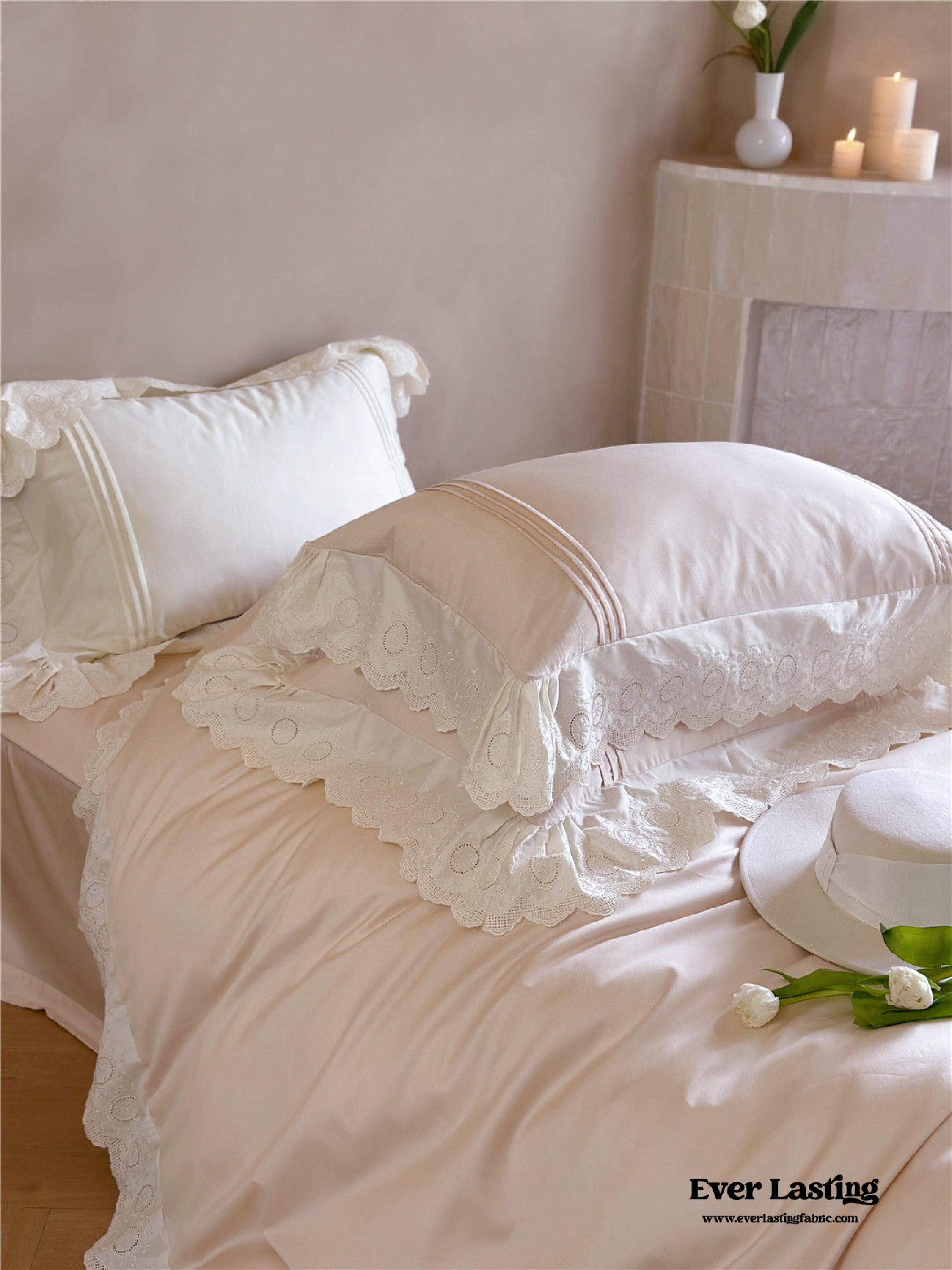 Isabelle Silky Cottage Ruffled Bedding Set - Pink