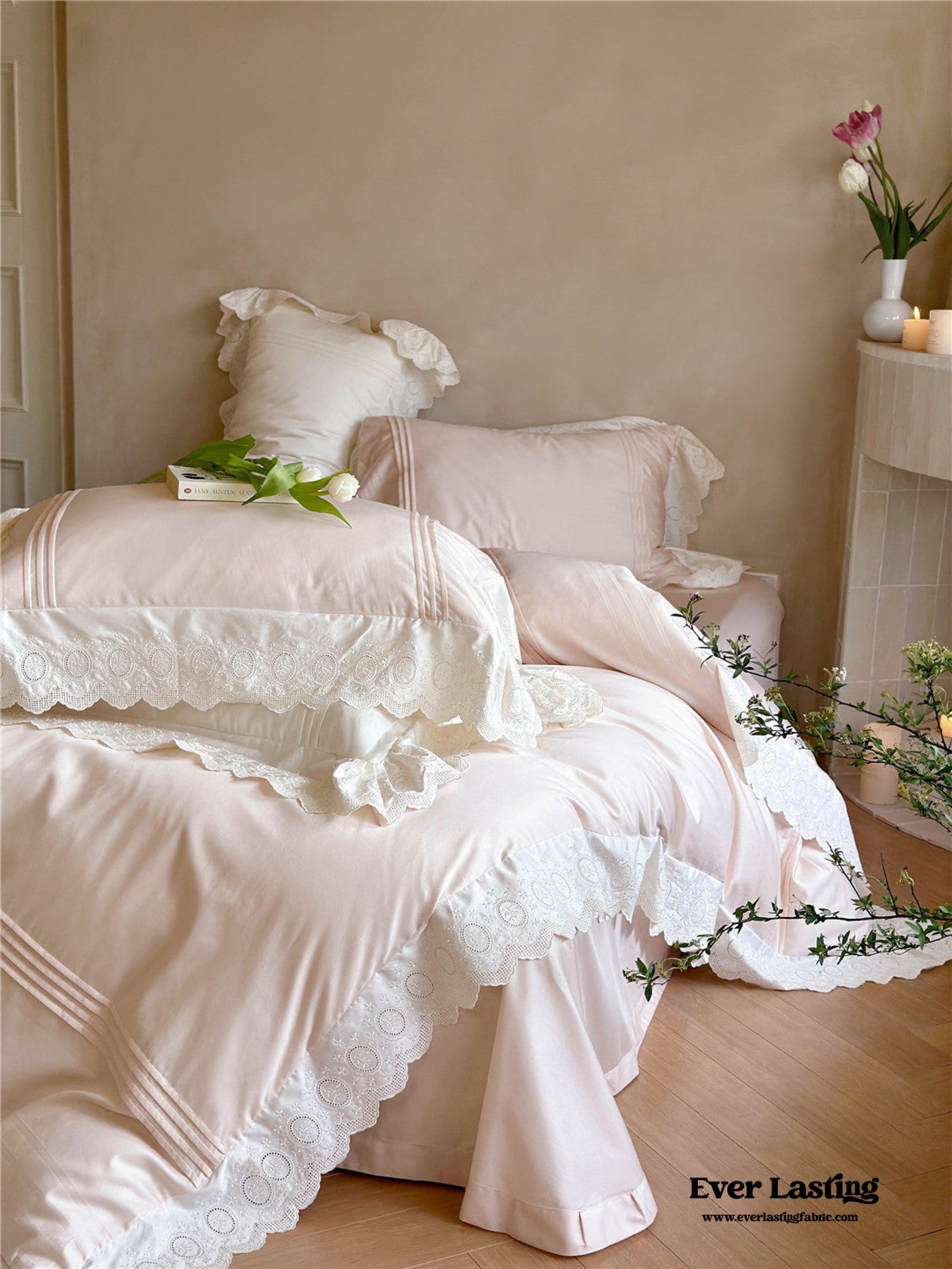 Isabelle Silky Cottage Ruffled Bedding Set - Pink