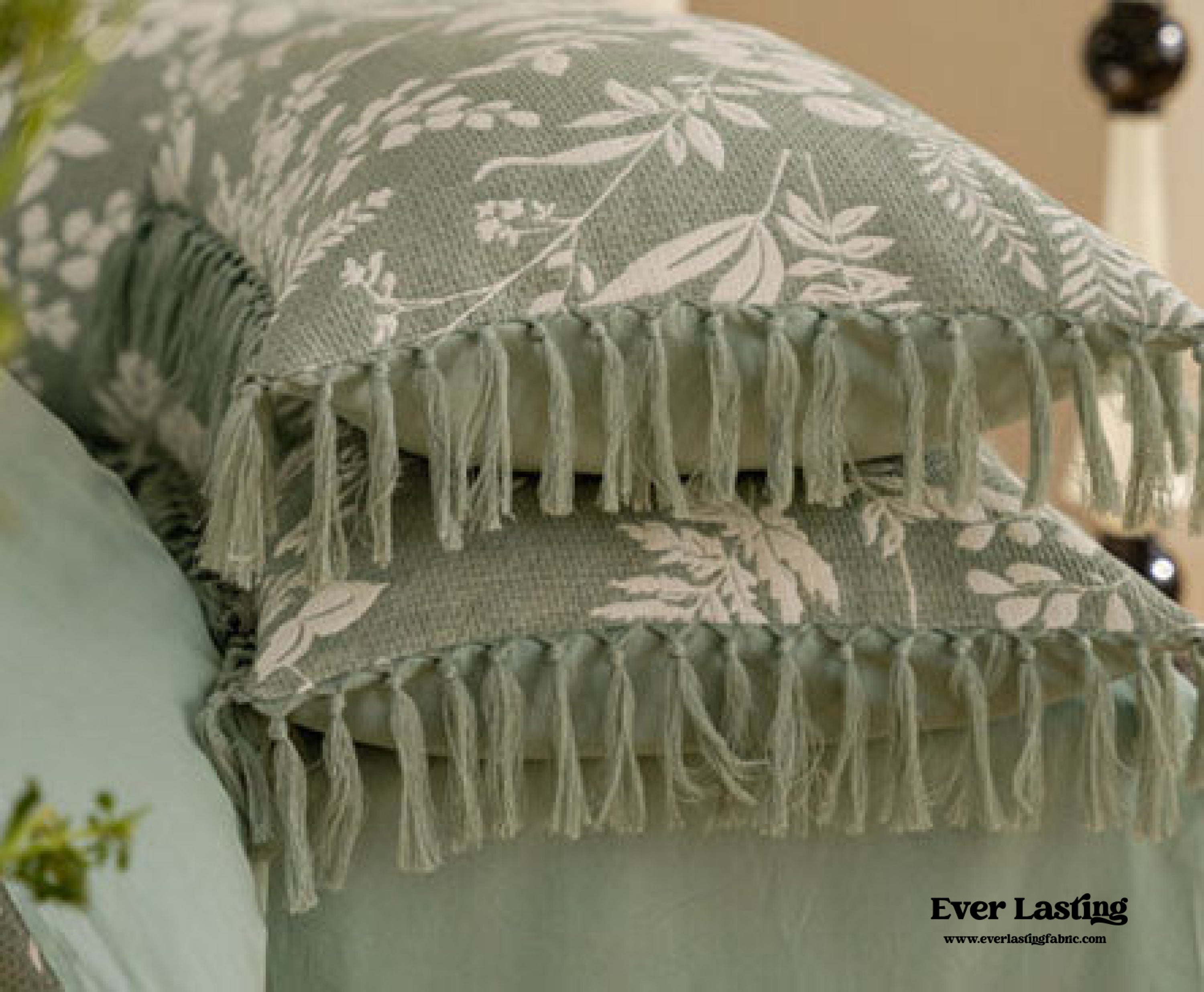 Jacquard Tufted Floral Bedding Set - Pink