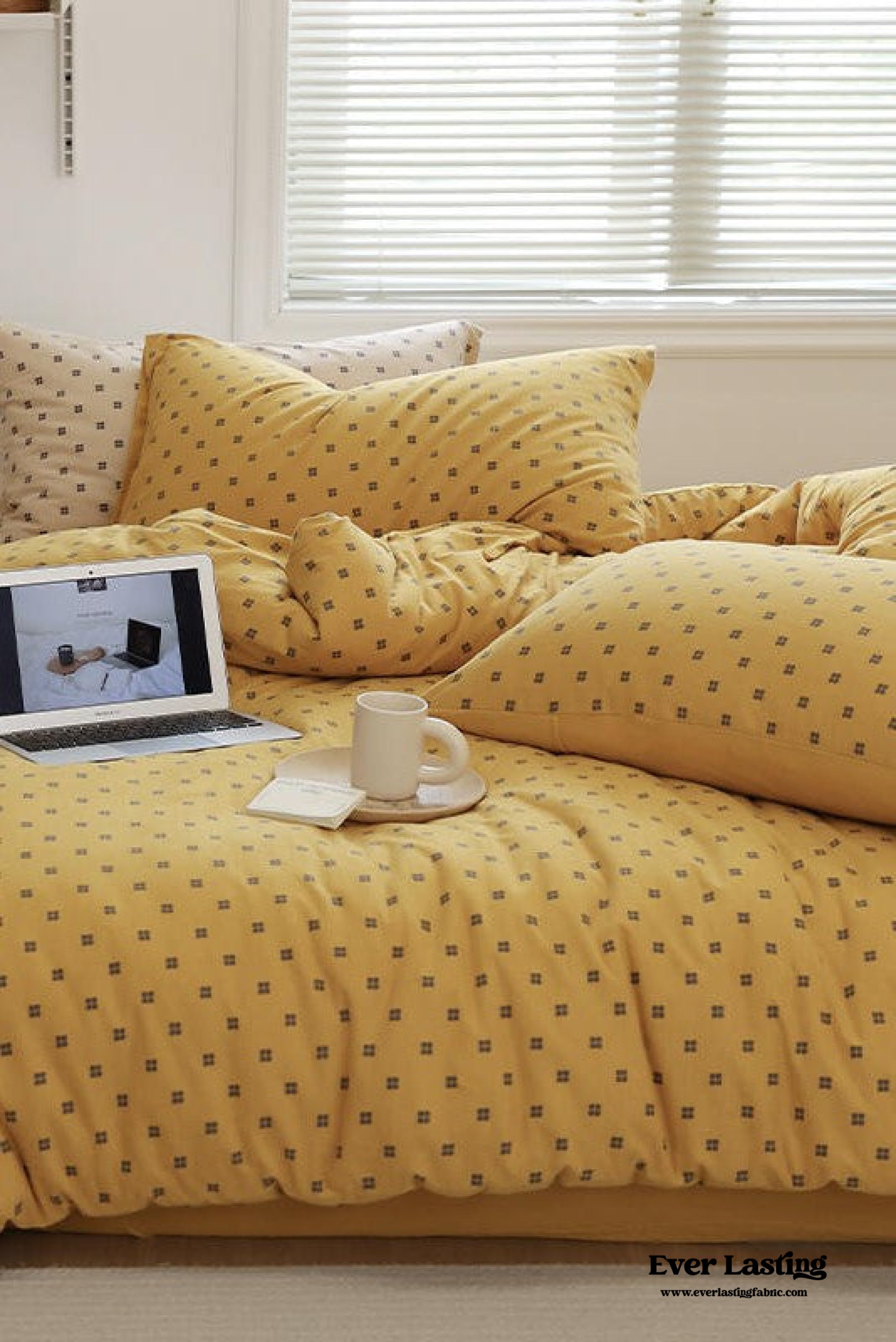 Jersey Knit Dotted Bedding Set - Pink
